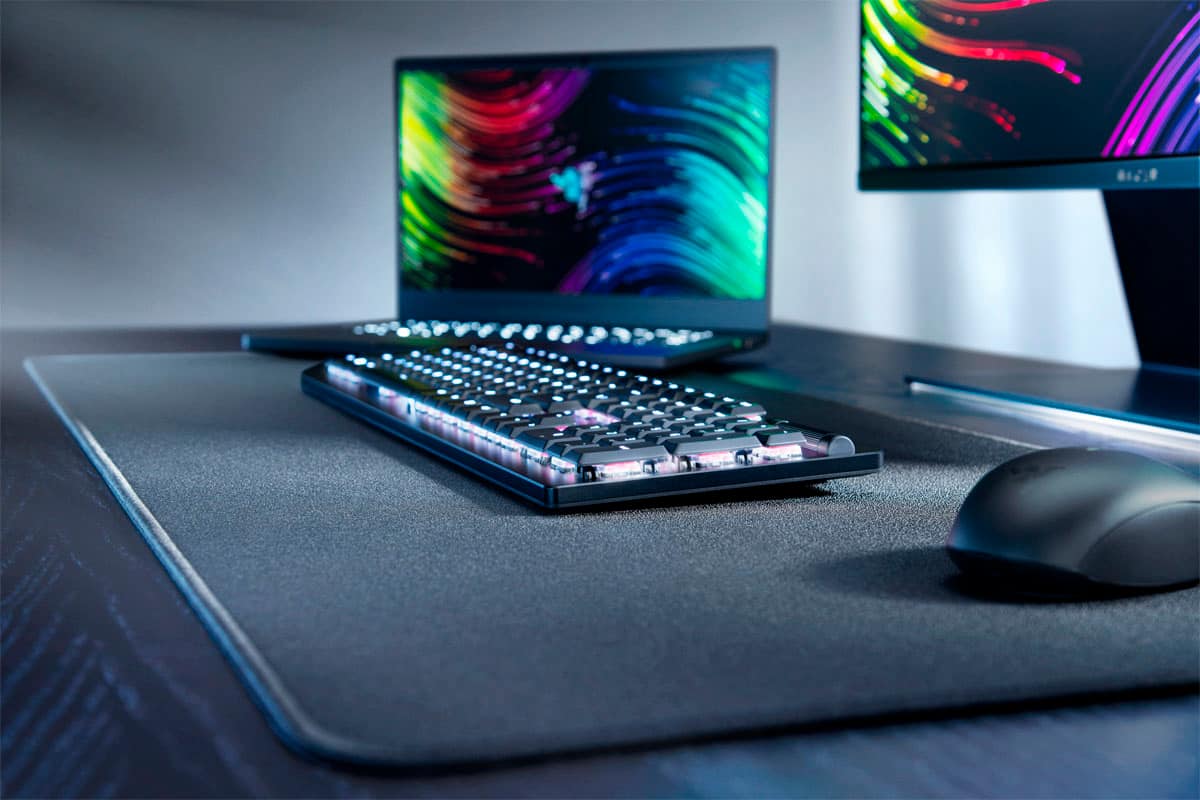 Alt View 19. Razer - DeathStalker V2 Pro Full Size Wireless Optical Linear Switch Gaming Keyboard with Low-Profile Design - Black.