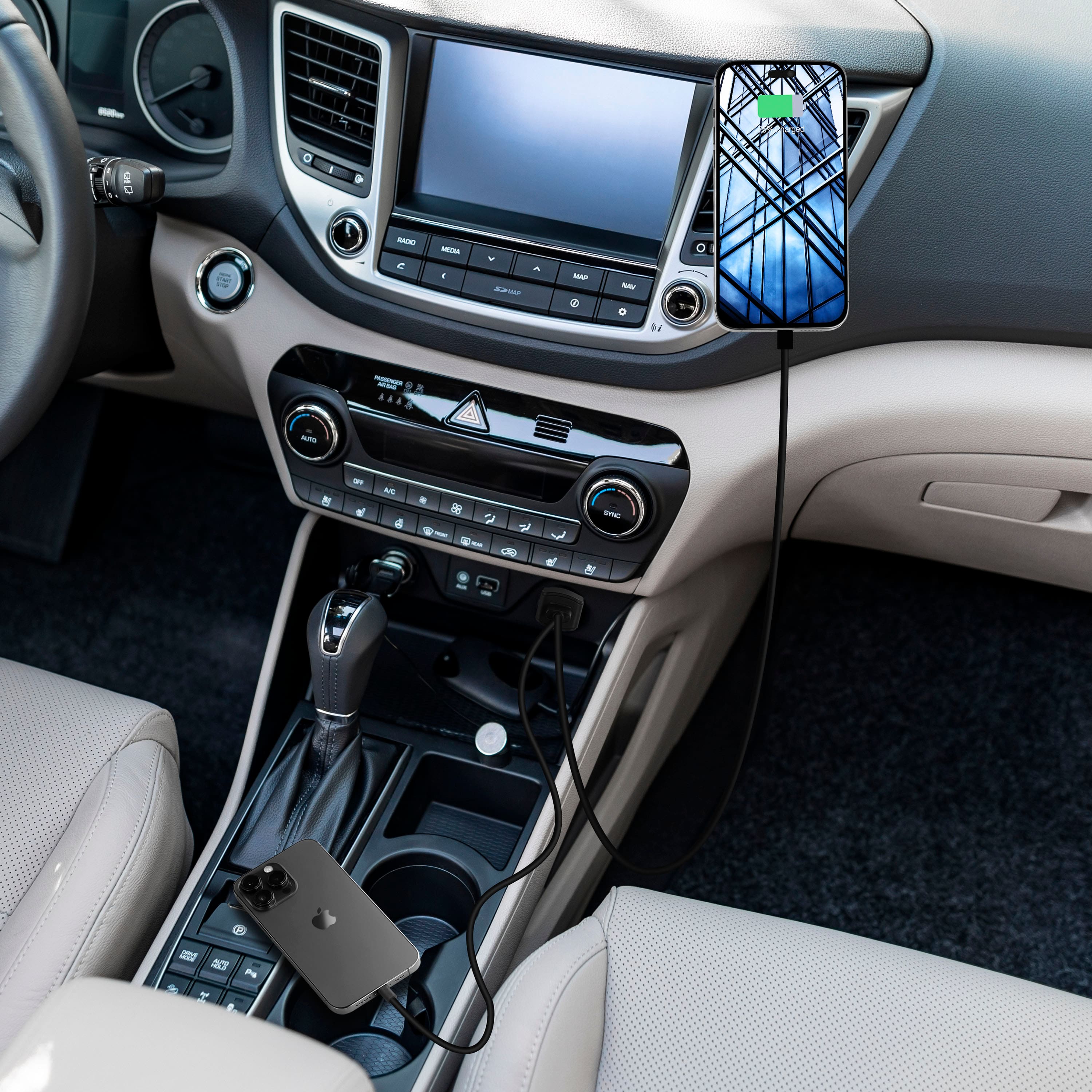 Alt View 14. Best Buy essentials™ - 7.5W Magnetic Wireless Vehicle Charger for iPhone 15/14/13/12 series - Black.