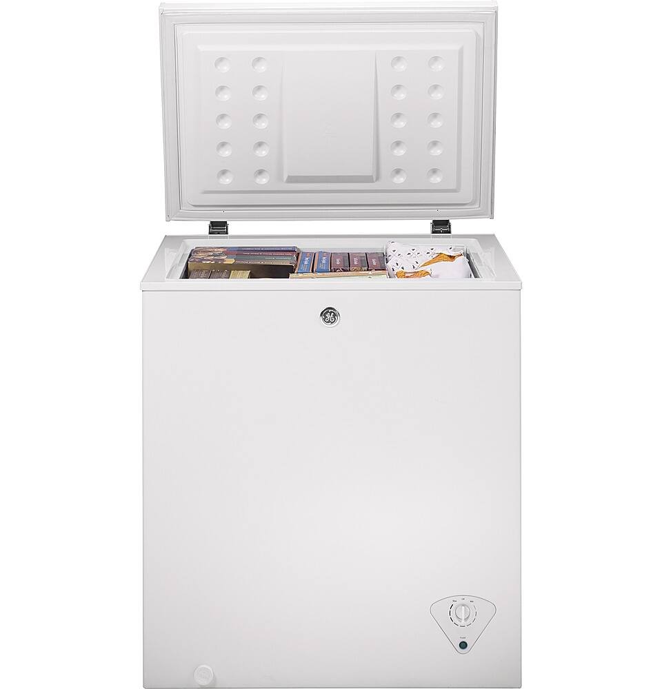 Alt View 1. GE - 5.0 Cu. Ft. Garage-Ready Chest Freezer - White.