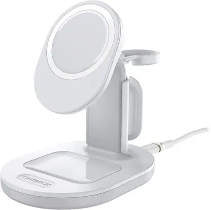 Front. OtterBox - 3-in-1 Charging Station for MagSafe - White.