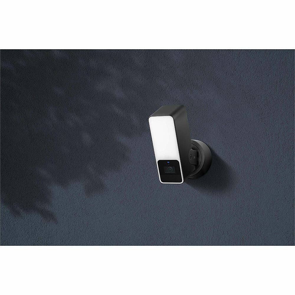 Alt View 26. Eve - Eve Outdoor Cam - Secure floodlight camera with Apple HomeKit Secure Video technology - White.