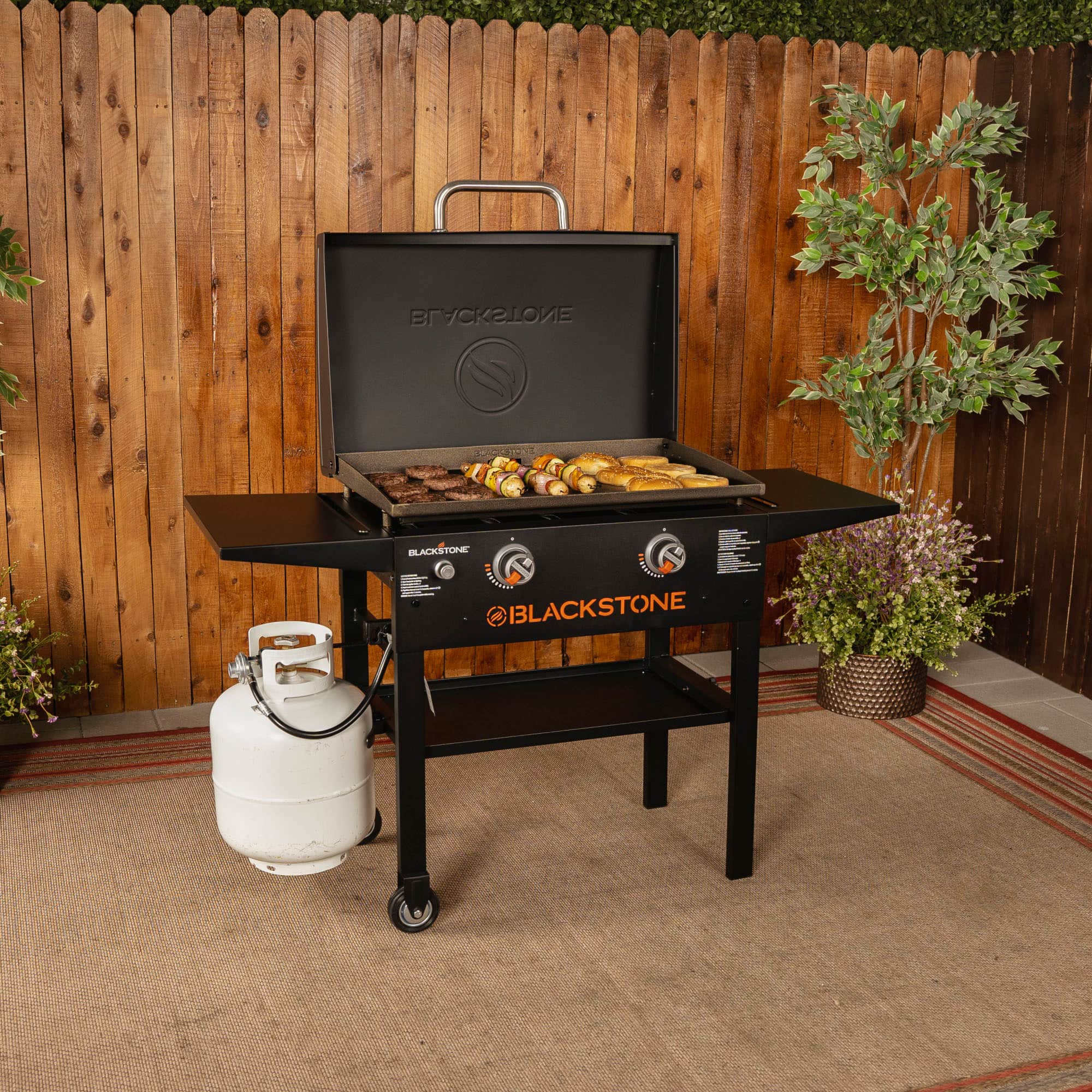 Alt View 11. Blackstone - Original 28-in. 2-Burner Outdoor Omnivore Griddle with Hood and Side Shelf Railing System - Black.