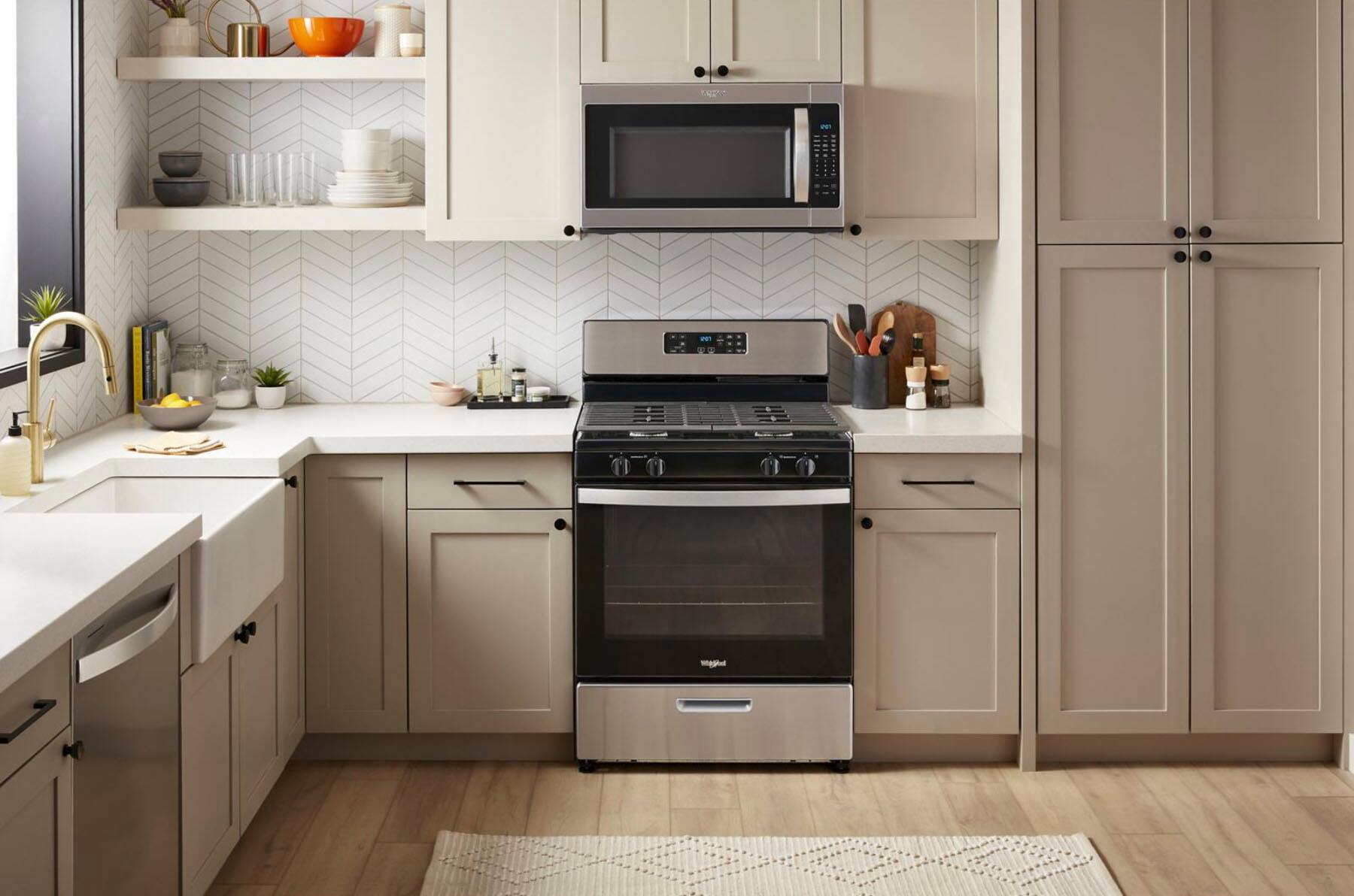 Customer Reviews Whirlpool 5.1 Cu. Ft. Freestanding Gas Range with Broiler Drawer Stainless