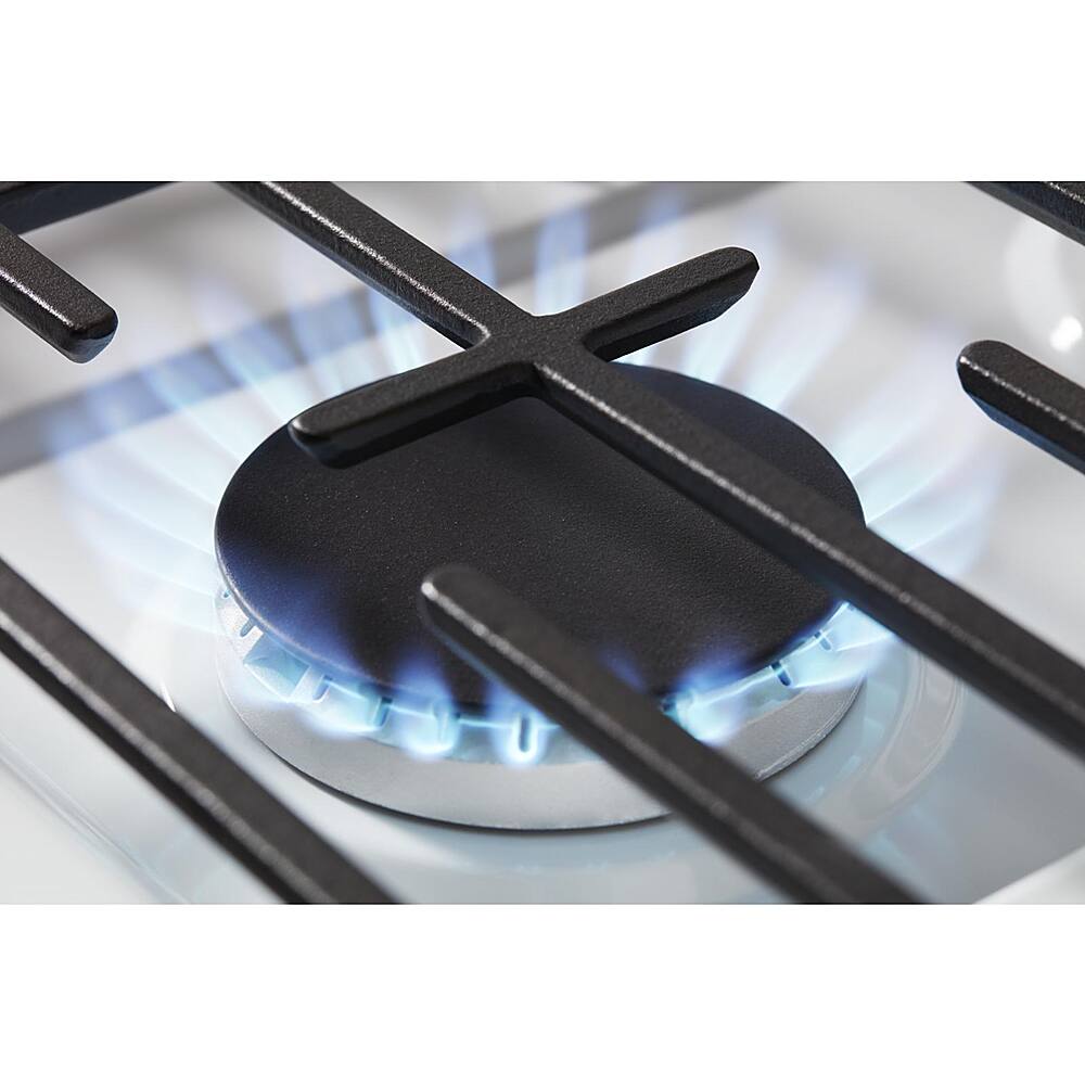 Get more flexibility with grates that extend across the cooktop.