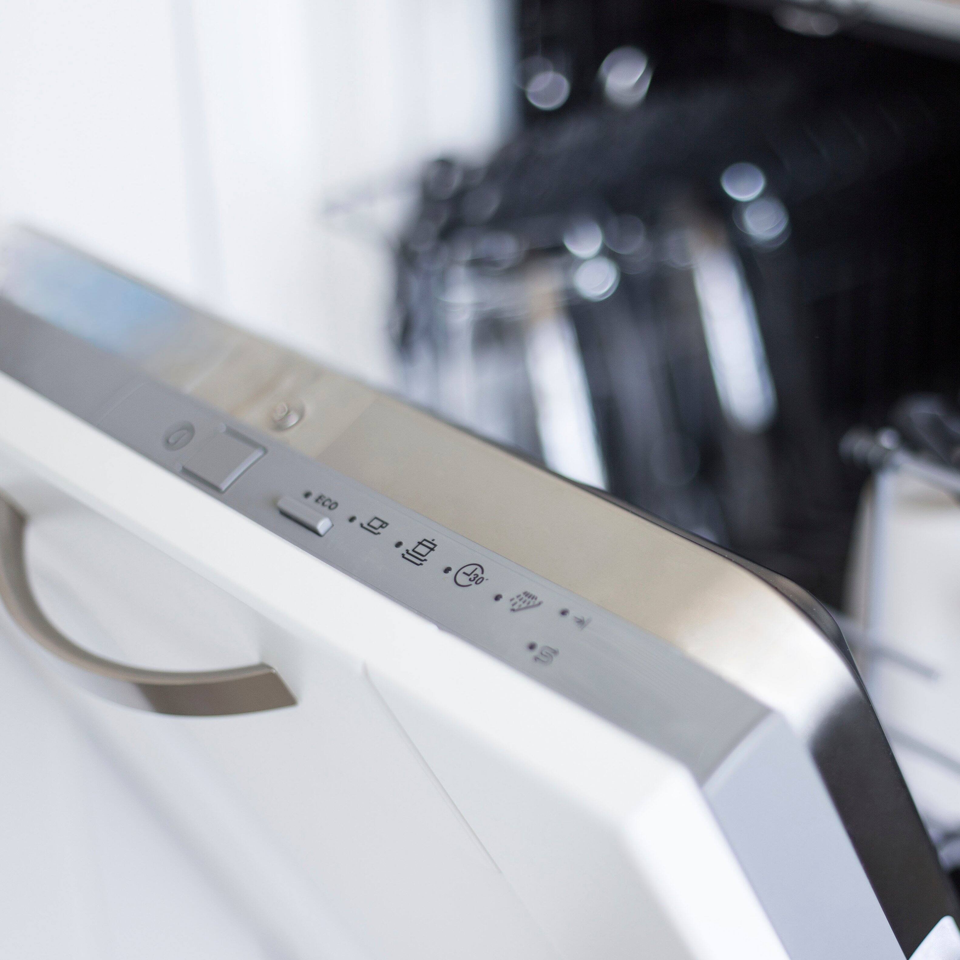 Alt View 15. Ninja - Foodi Power Mixer System 5-Speed Hand Blender and Hand Mixer Combo with 3-Cup Blending Vessel - Black.