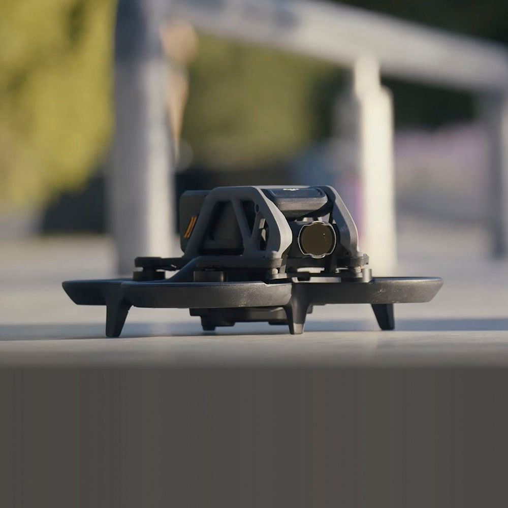 DJI Avata Fly Smart Combo w/ DJI FPV Goggles V2 + Motion Controller - LE  Drones