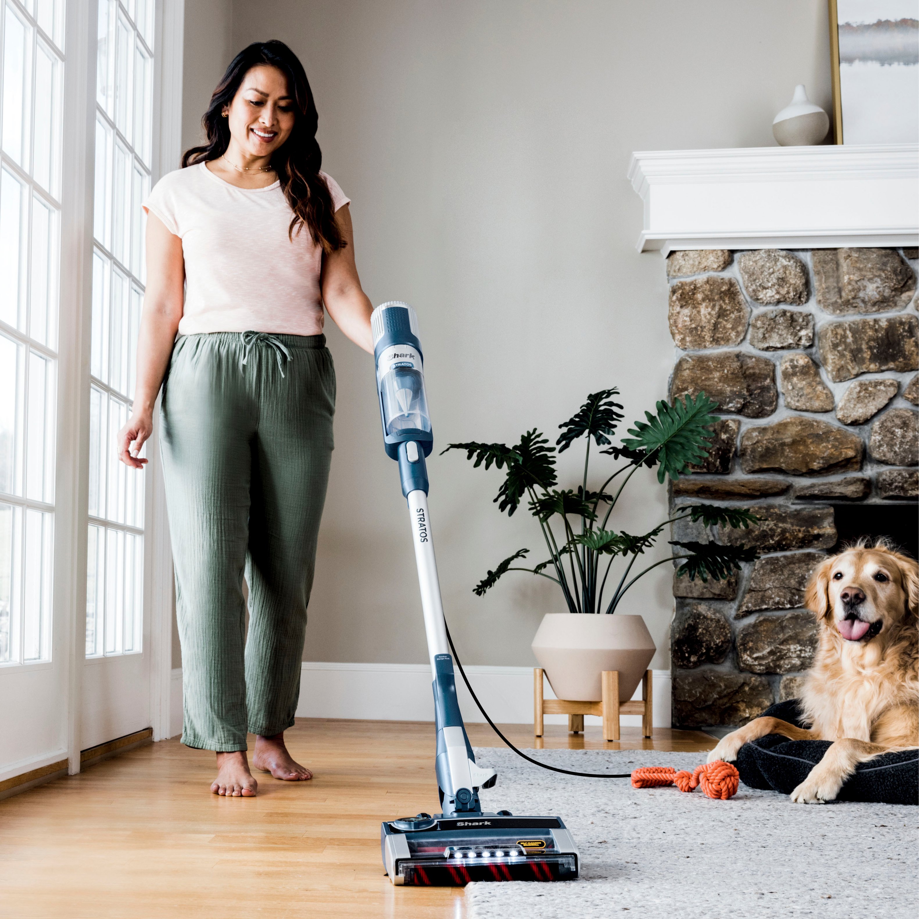 Angle View: Shark - Stratos Corded Stick Vacuum with DuoClean PowerFins HairPro, Self-Cleaning Brushroll, Odor Neutralizer Technology - Navy