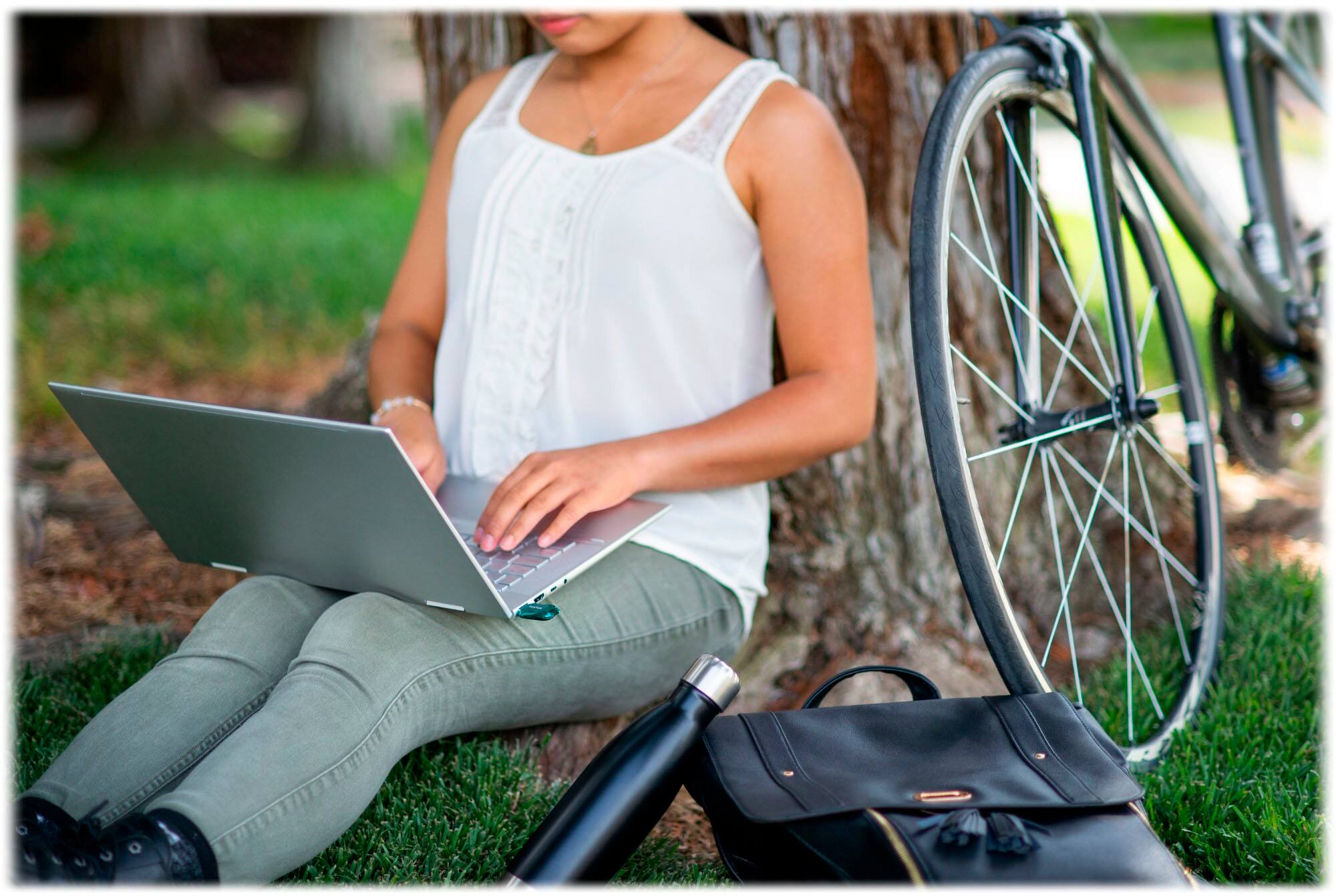 Alt View 18. SanDisk - Ultra Eco 256GB USB 3.2 Gen 1 Type-A Flash Drive - Green.