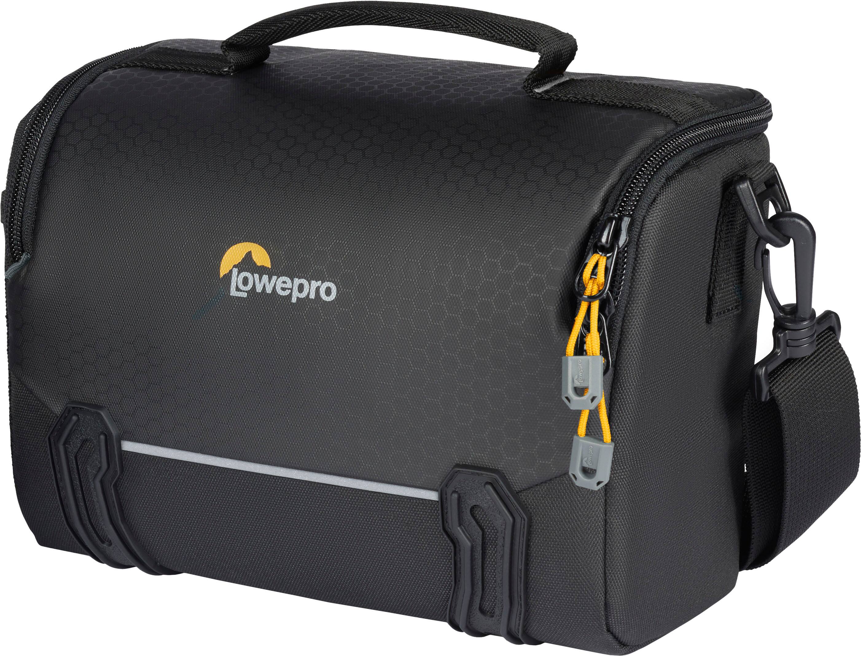 Angle. Lowepro - Adventura Go SH 140 Bag - Black.