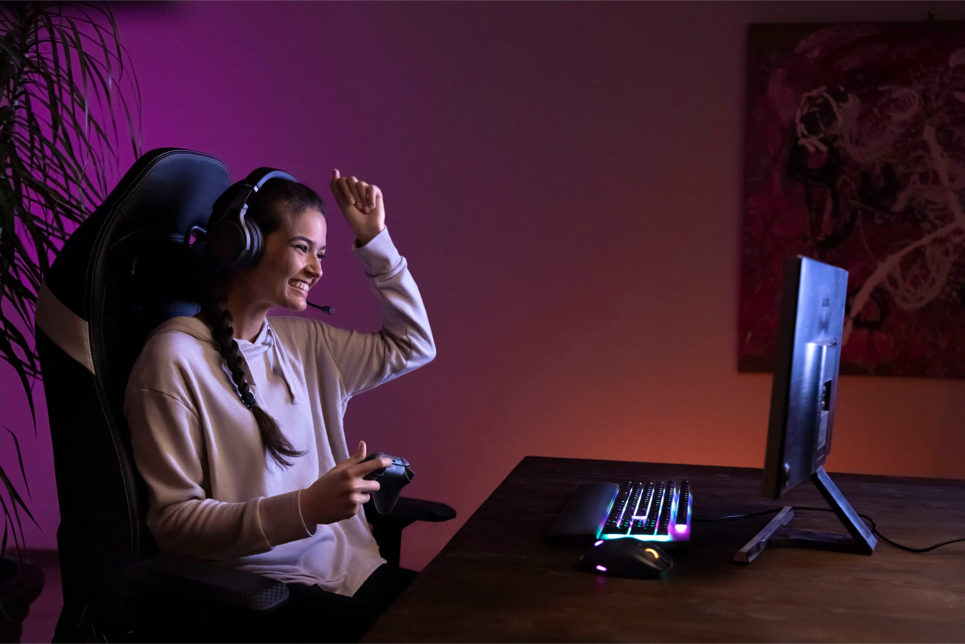 Alt View 13. SCUF - Instinct Pro Wireless Performance Controller for Xbox Series X|S, Xbox One, PC, and Mobile - White.