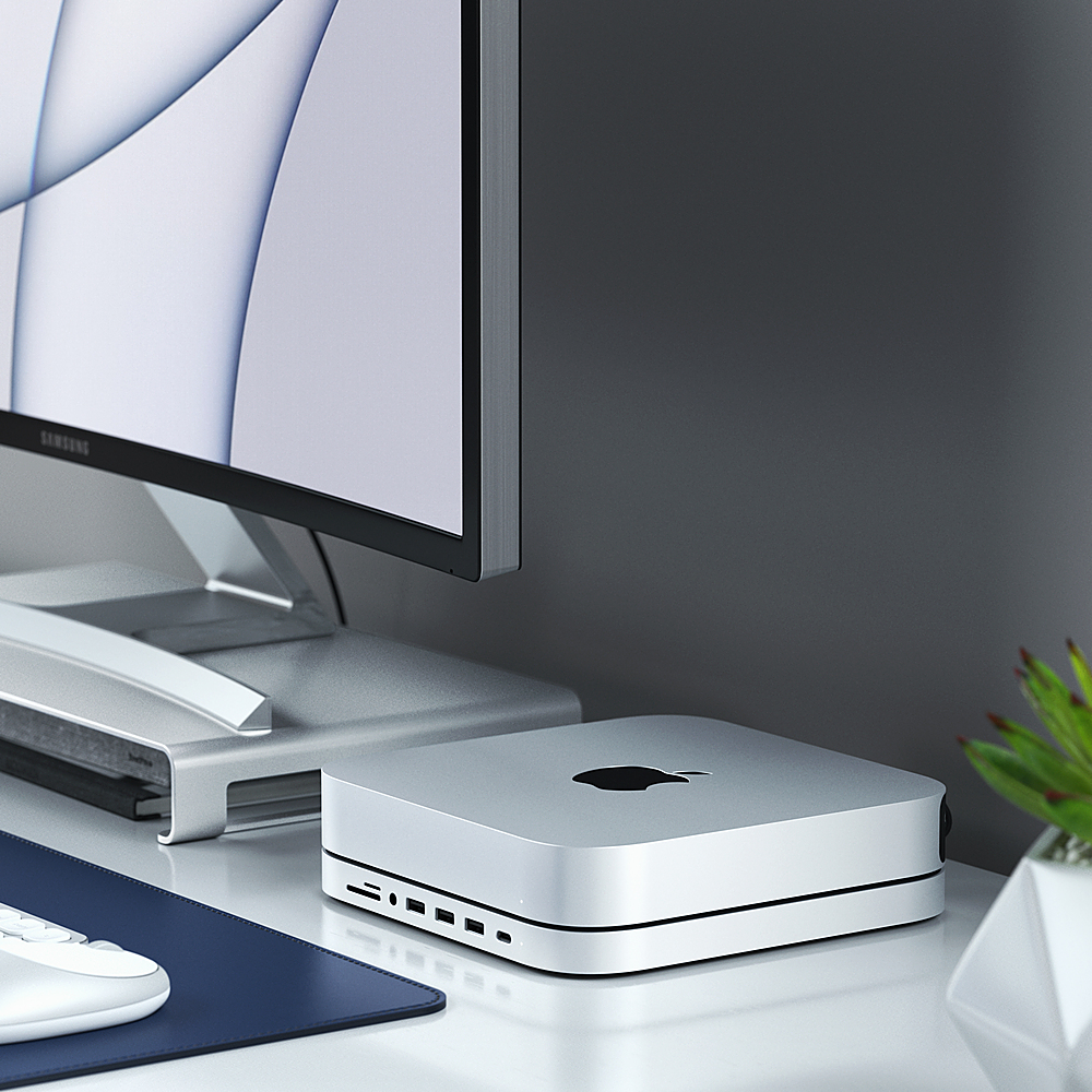 Best Buy: 7-Port USB-C Hub & Stand for Mac Mini with SSD Enclosure Silver