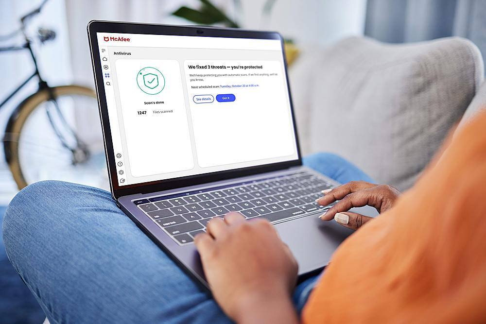 Alt View 16. McAfee - Antivirus Protection (1 Windows PC Device), Internet Security Software (1-Year Subscription).