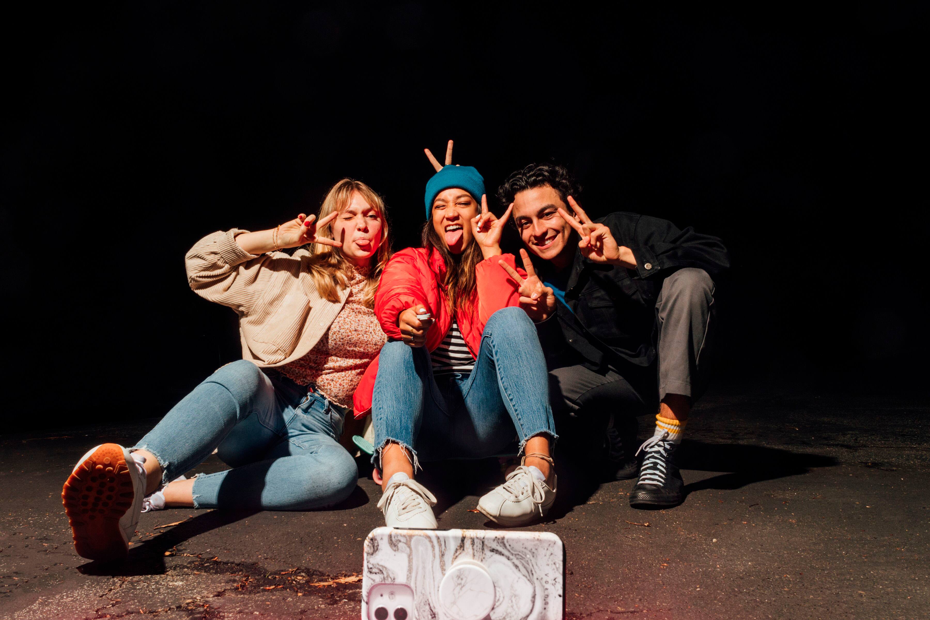 Alt View 11. SNAP CLIP - Universal Remote for Mobile Devices - Moonshot.