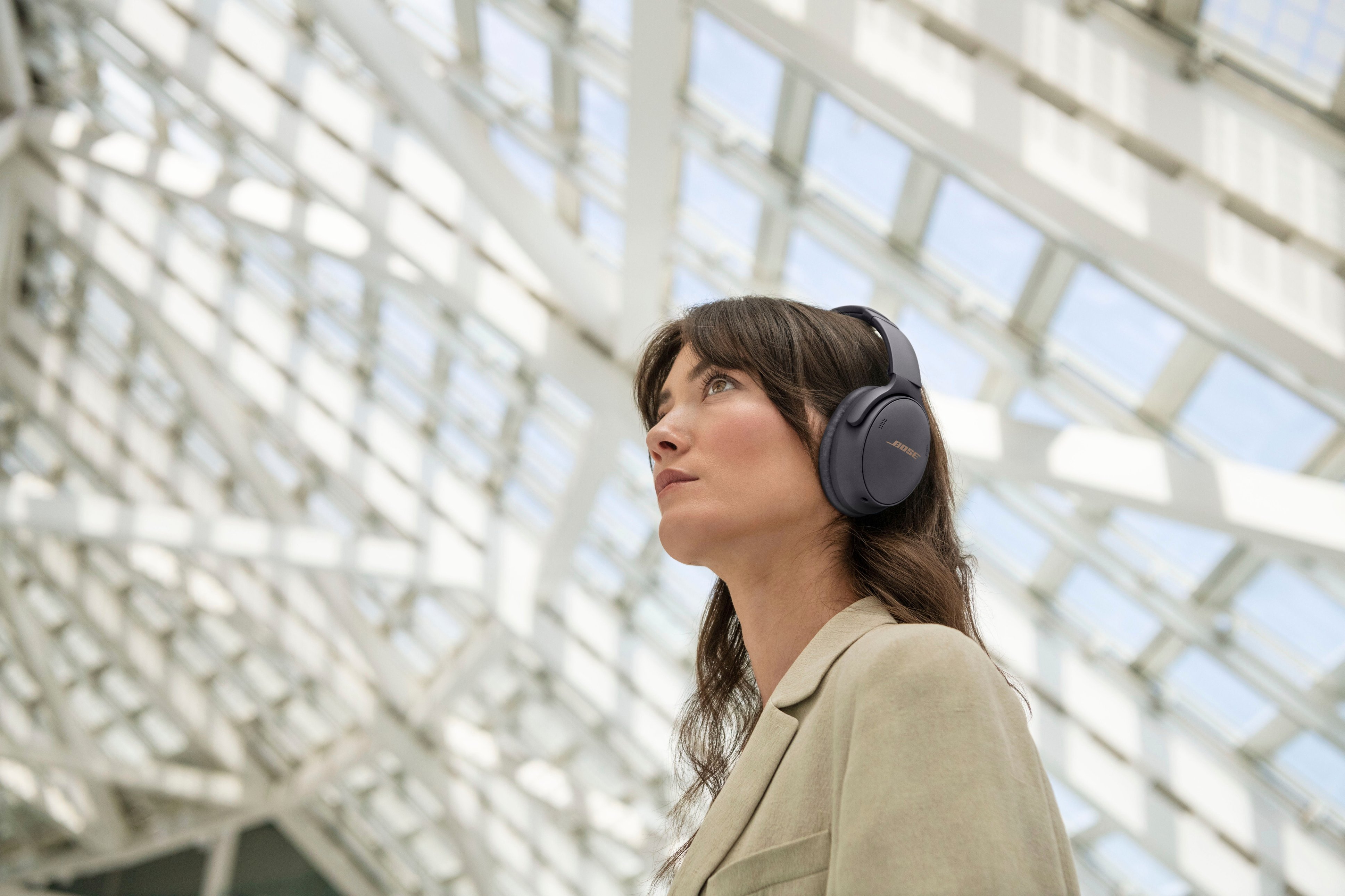 Bose QuietComfort 45 Wireless Noise Cancelling Over-the-Ear Headphones  Eclipse Grey 866724-0400 - Best Buy