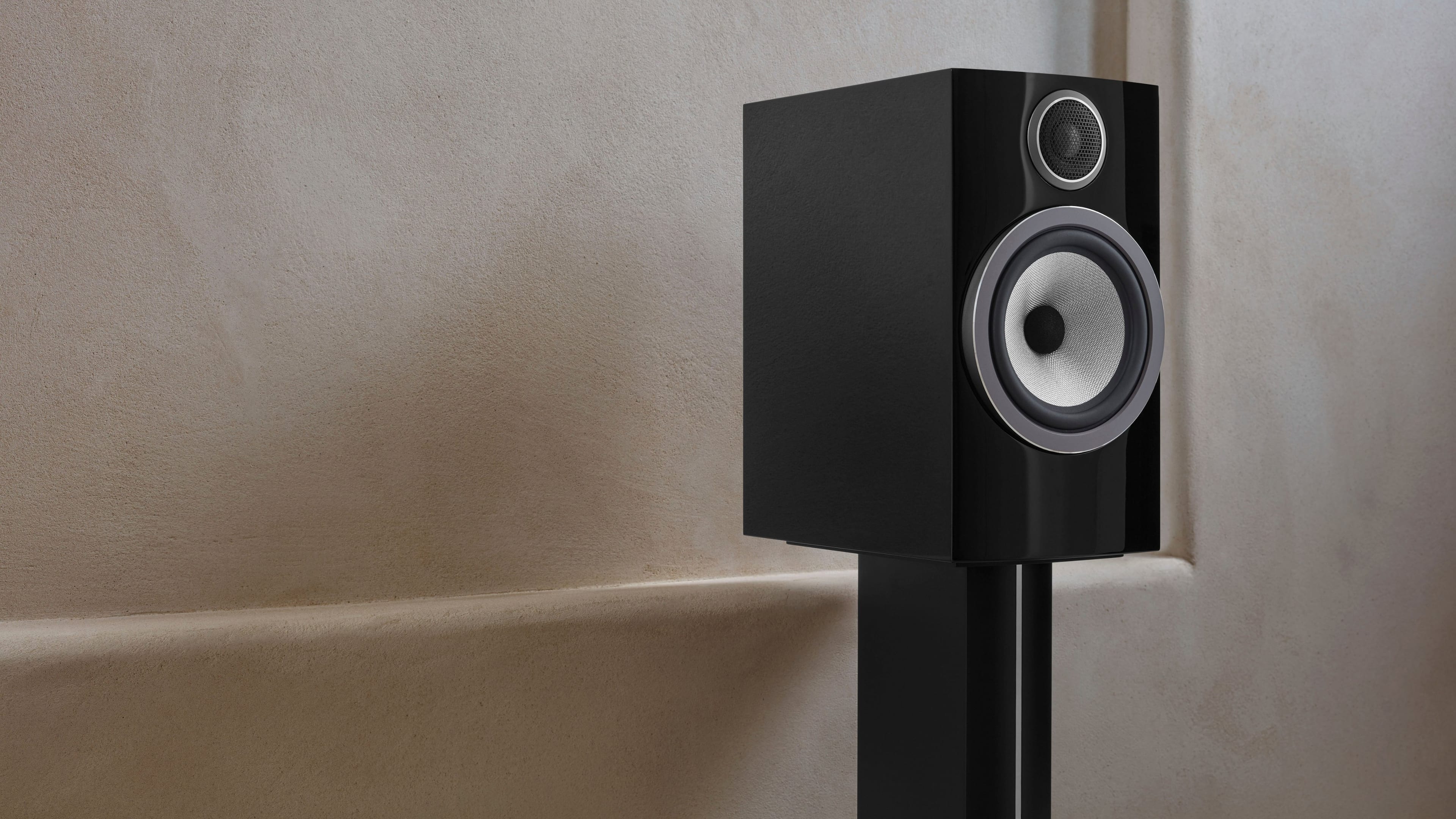 Alt View 11. Bowers & Wilkins - 700 Series 3 Bookshelf Speaker with 1" Tweeter and 6.5" Midbass (Pair) - Gloss Black.