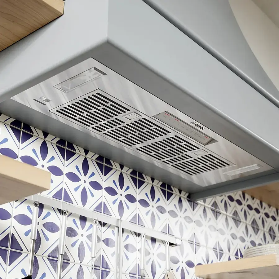 Alt View 16. Bosch - 800 Series 36" Externally Vented Cabinet Depth Custom Insert Range Hood with WiFi and 600 CFM Blower - Stainless Steel.