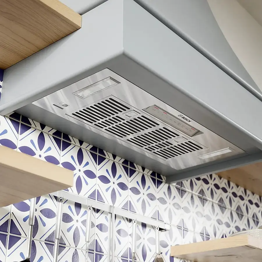 Alt View 17. Bosch - 300 Series 30" Externally Vented Cabinet Depth Custom Insert Range Hood with WiFi and 300 CFM Blower - Stainless Steel.