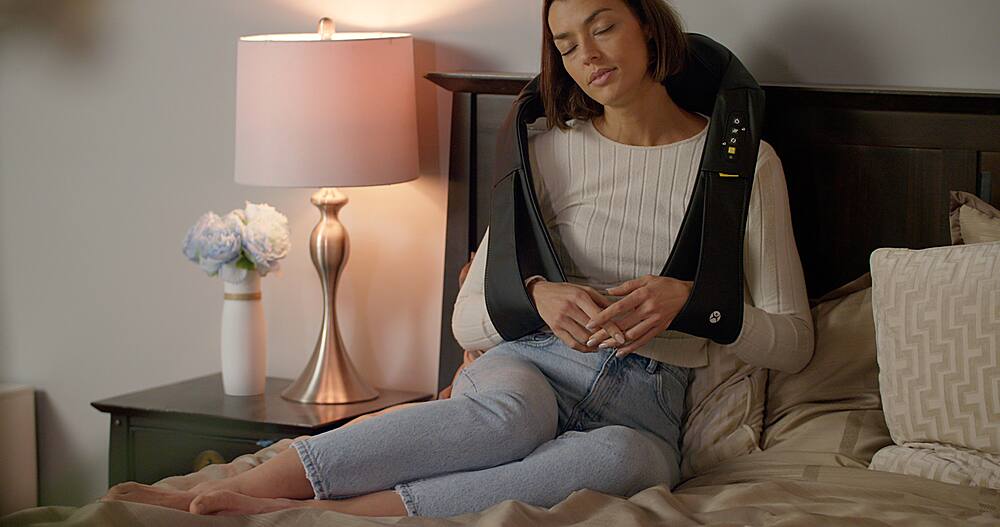 Alt View 13. iHome - SHIATSUMASSAGE Cordless Neck & Shoulder Massager with Heat - Black/Yellow.