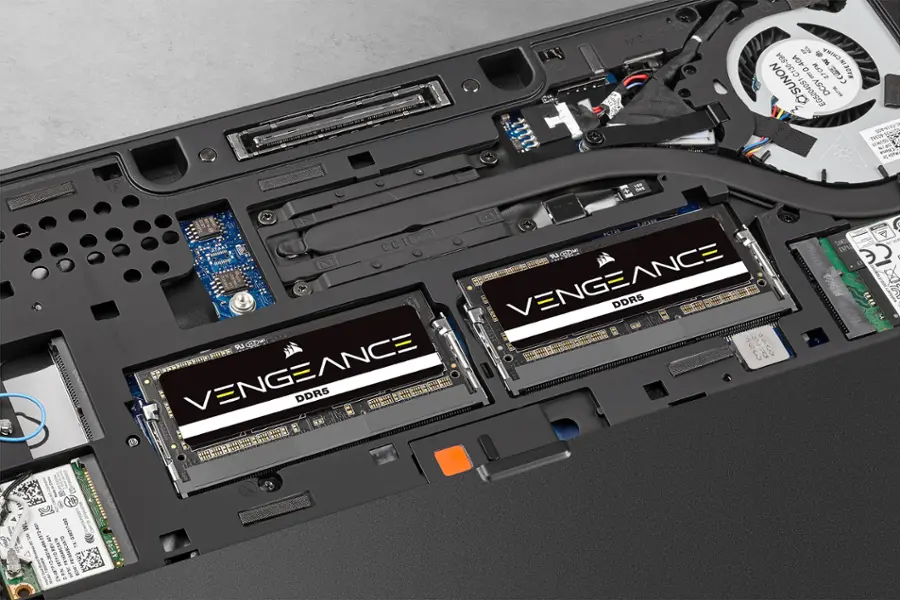 Alt View 12. CORSAIR - VENGEANCE 32GB (1x32GB) DDR5 4800MHz C40 SODIMM Laptop Memory - Black.