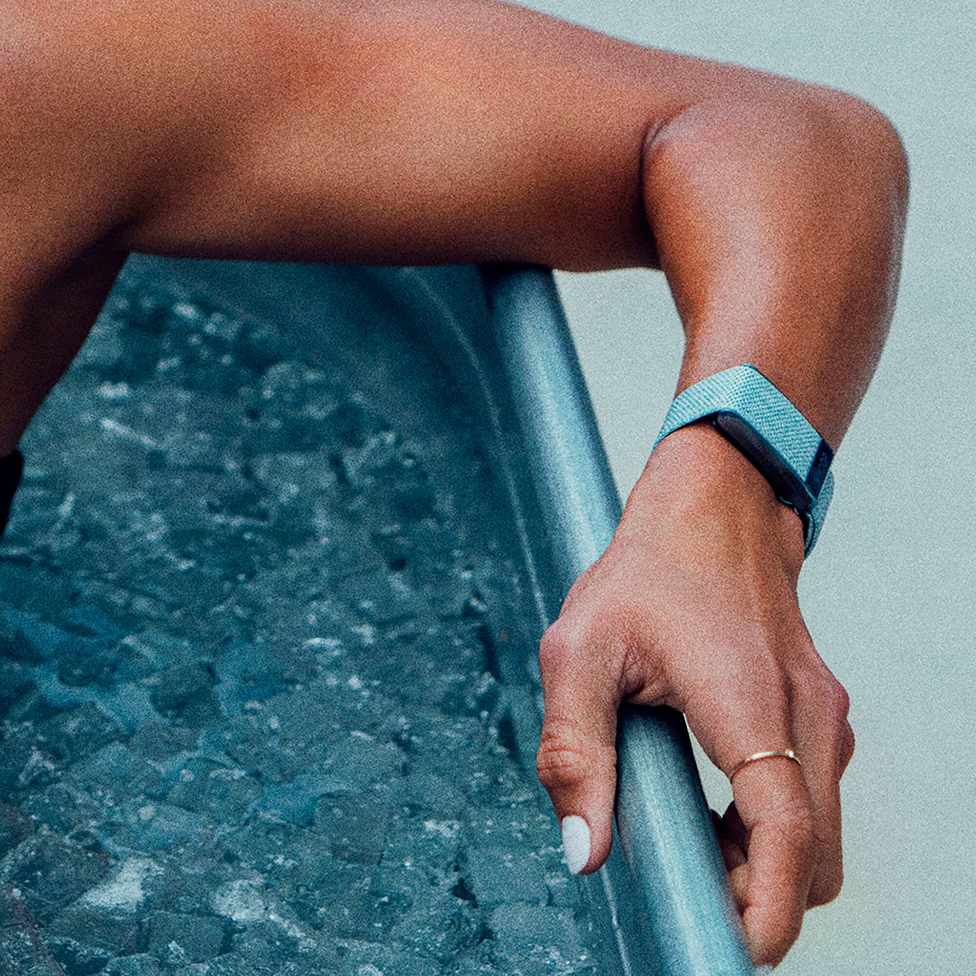 Alt View 14. WHOOP - SuperKnit Accessory Band 4.0 - Ice.