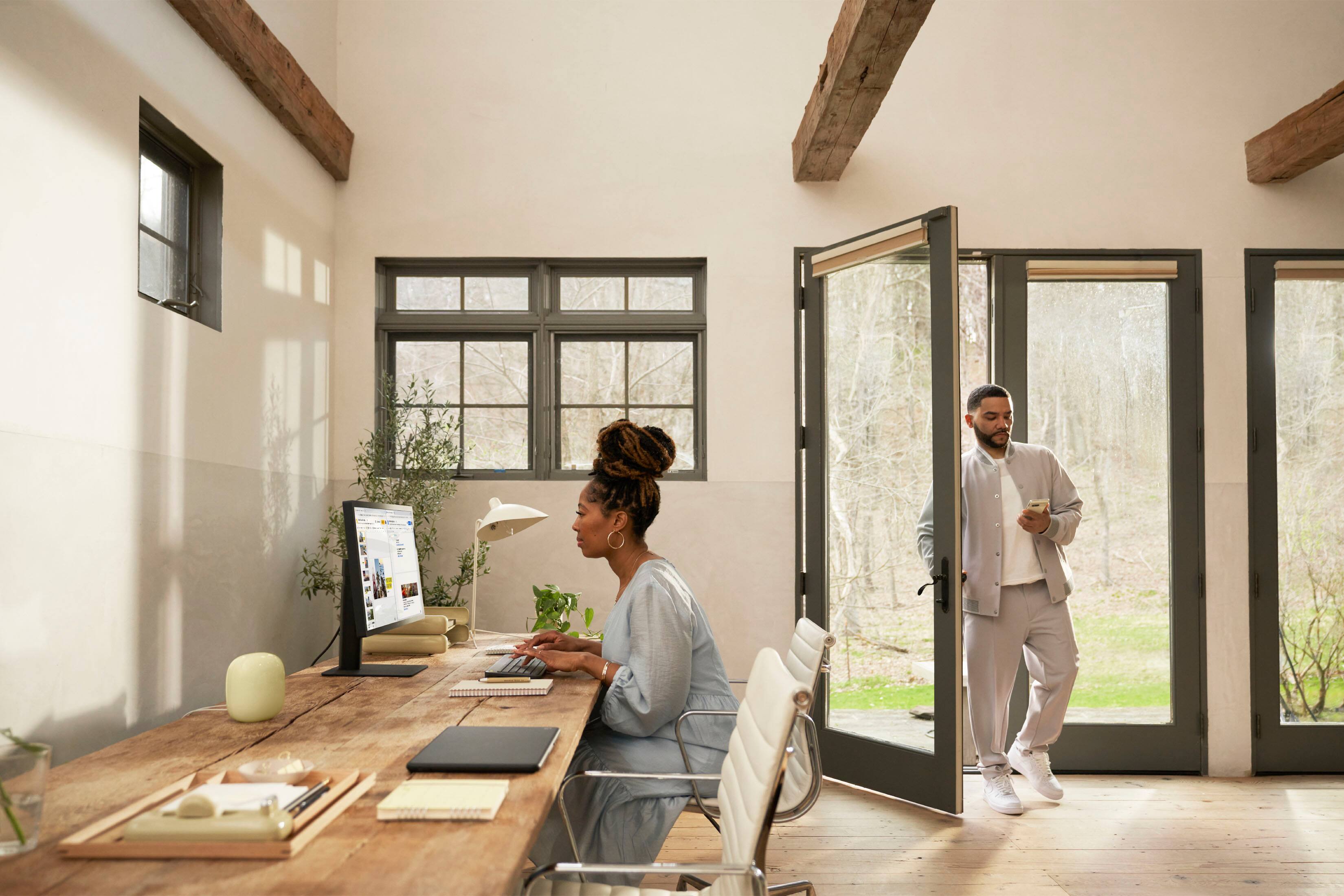 Alt View 15. Google - Nest Wi-fi Pro 6e AXE5400 Mesh Router - Lemongrass.