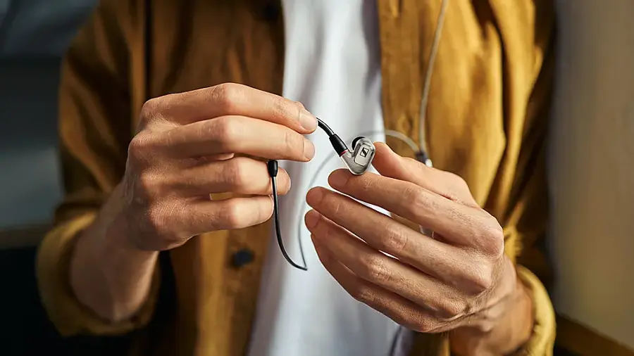 Alt View 30. Sennheiser - IE 900 In-Ear Audiophile Headphones - TrueResponse Transducers with X3R Technology for Balanced Sound - Silver.