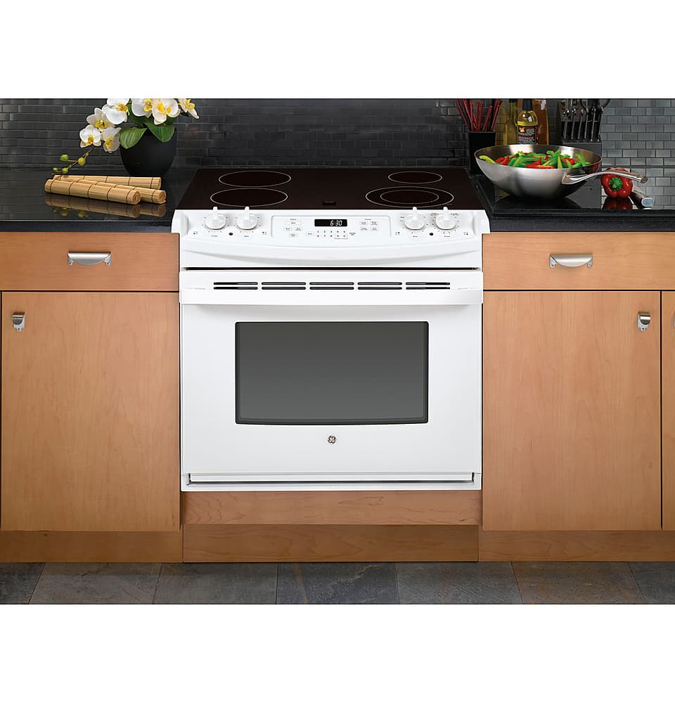 Alt View 11. GE - 4.4 Cu. Ft. Self-Cleaning Drop-In Electric Range - White.