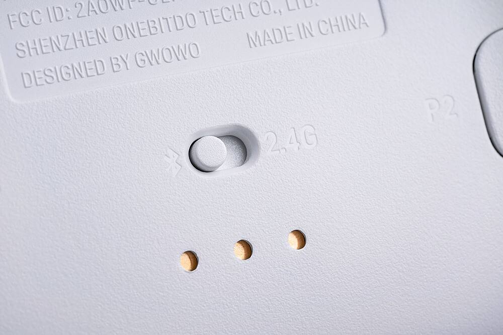 Alt View 15. 8BitDo - Ultimate Bluetooth Controller for Nintento Switch and Windows PCs with Dock - White.