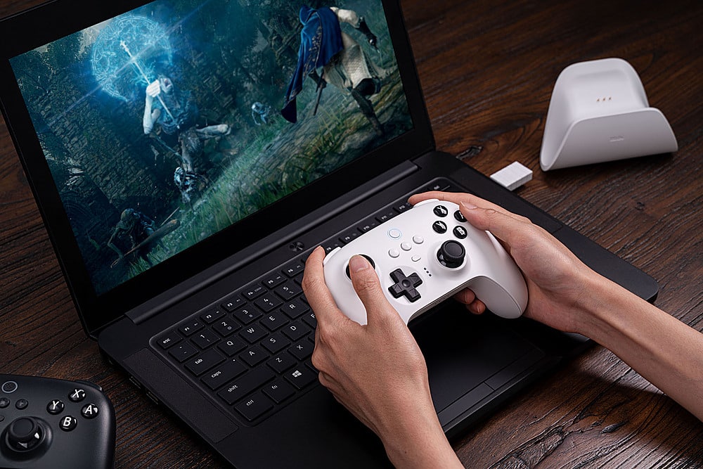 Alt View 19. 8BitDo - Ultimate Bluetooth Controller for Nintento Switch and Windows PCs with Dock - White.