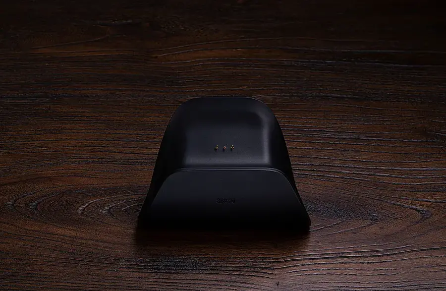 Alt View 23. 8BitDo - Ultimate Bluetooth Controller for Nintento Switch and Windows PCs with Dock - Black.