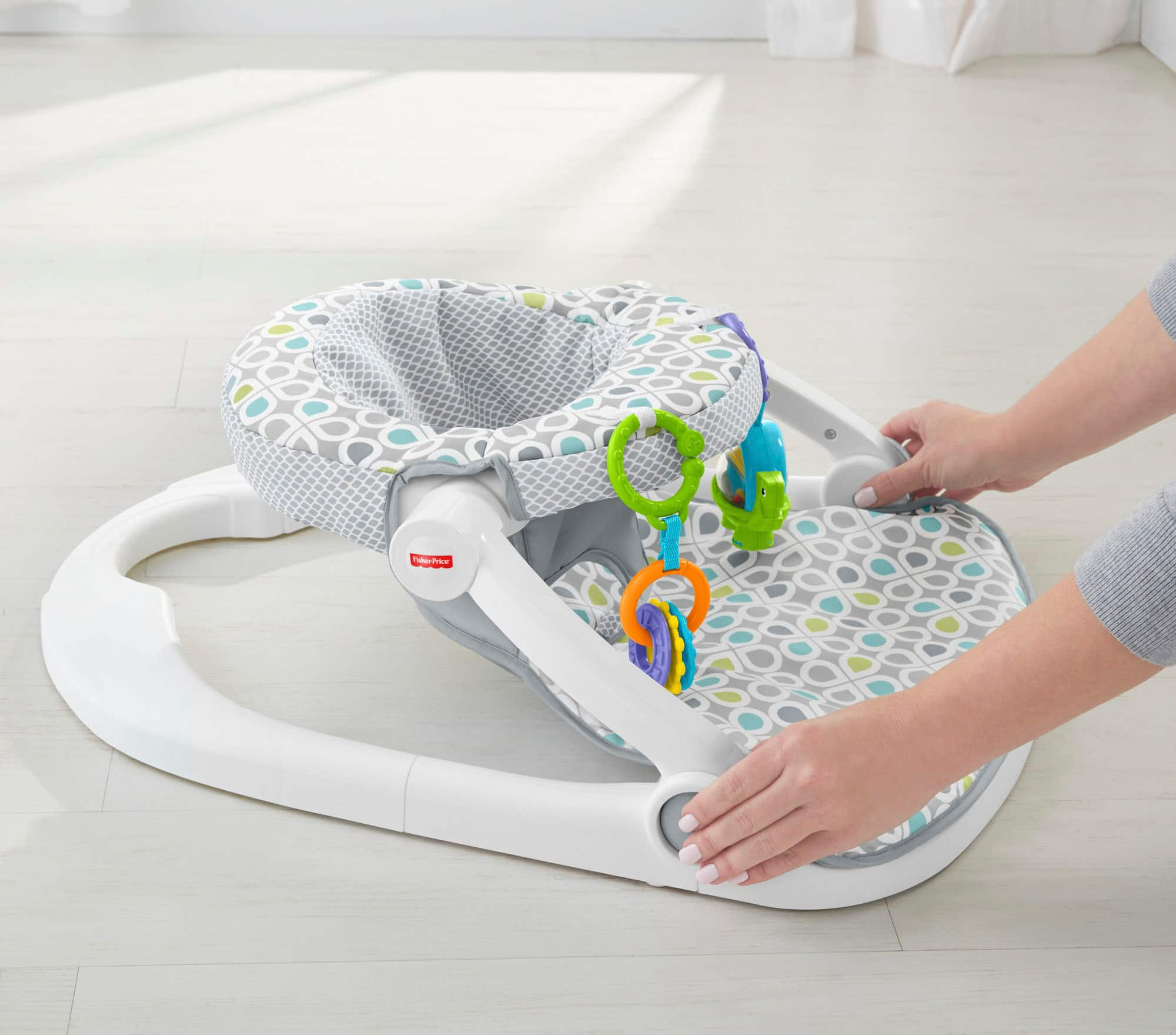 Fisher-Price On-the-Go Sit-Me-Up Infant Floor Seat Gray Hexagon GNR02 -  Best Buy