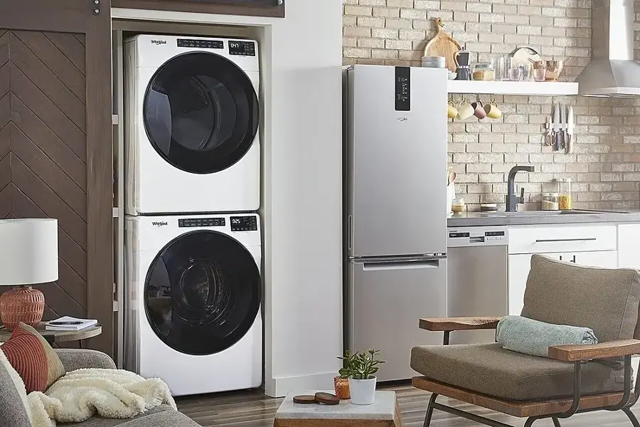 Alt View 18. Whirlpool - 7.4 Cu. Ft. Stackable Gas Dryer with Wrinkle Shield Plus Option - White.