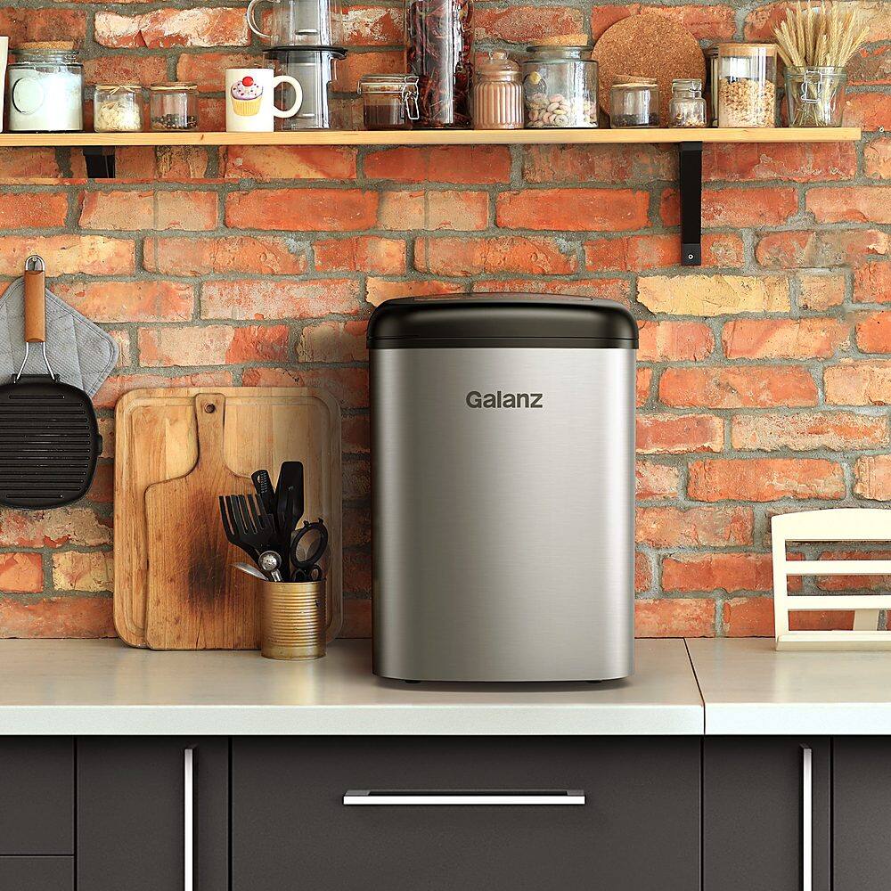 Best Buy Galanz 26 lbs. Portable Countertop Ice Maker GLCI26S2A3A