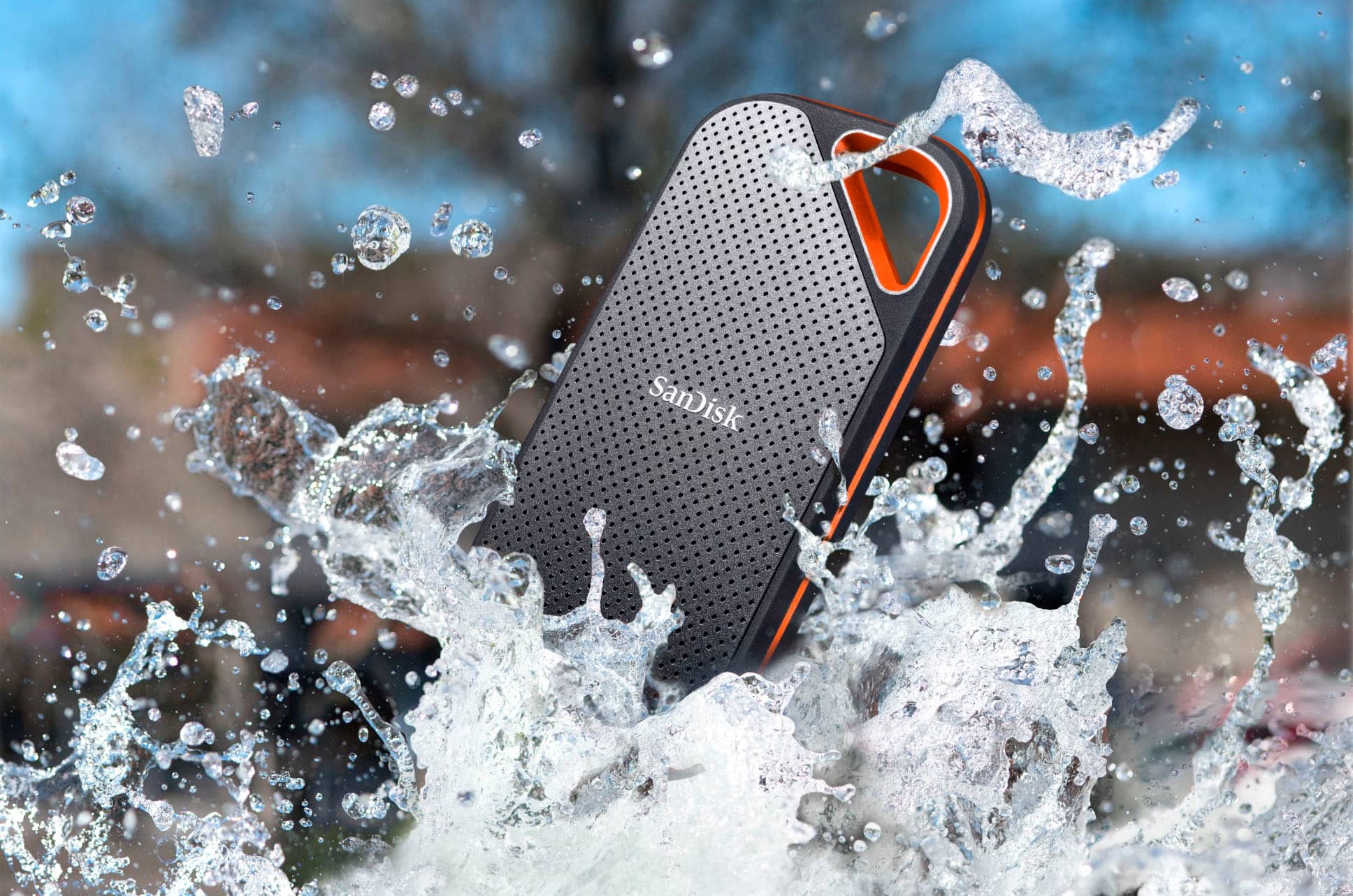 Alt View 18. SanDisk - Extreme Pro Portable 4TB External USB-C NVMe SSD - Black.