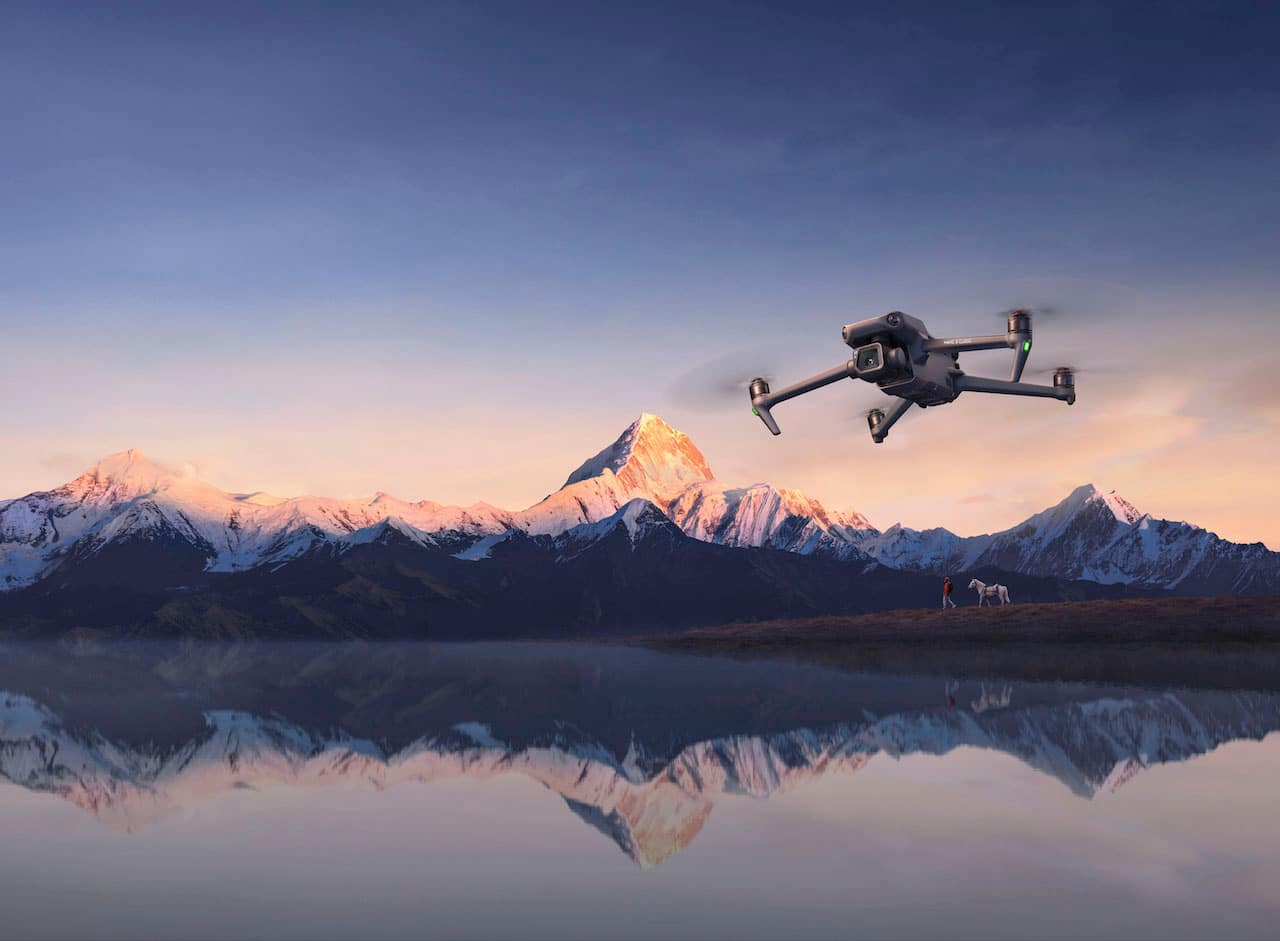 Alt View 19. DJI - Mavic 3 Classic Drone and Remote Control with Built-in Screen (DJI RC) - Gray.