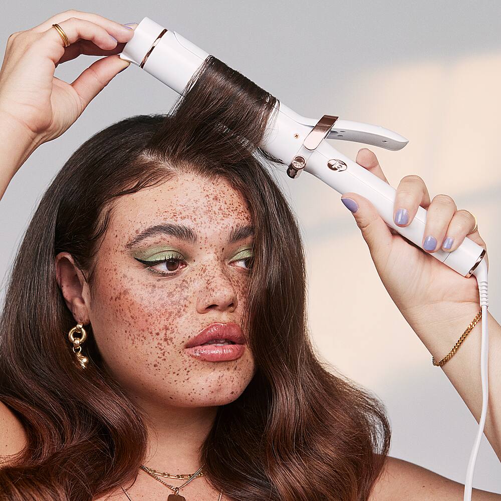 Alt View 22. T3 - SinglePass Curl 1.5” Ceramic Long Barrel Curling and Wave Iron - White & Rose Gold.