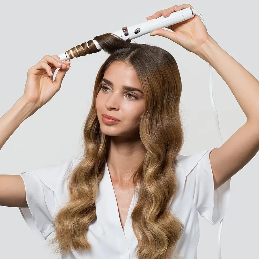 Alt View 15. T3 - SinglePass Wave 1 ¼” – ¾” Tapered Styling Wand - White & Rose Gold.
