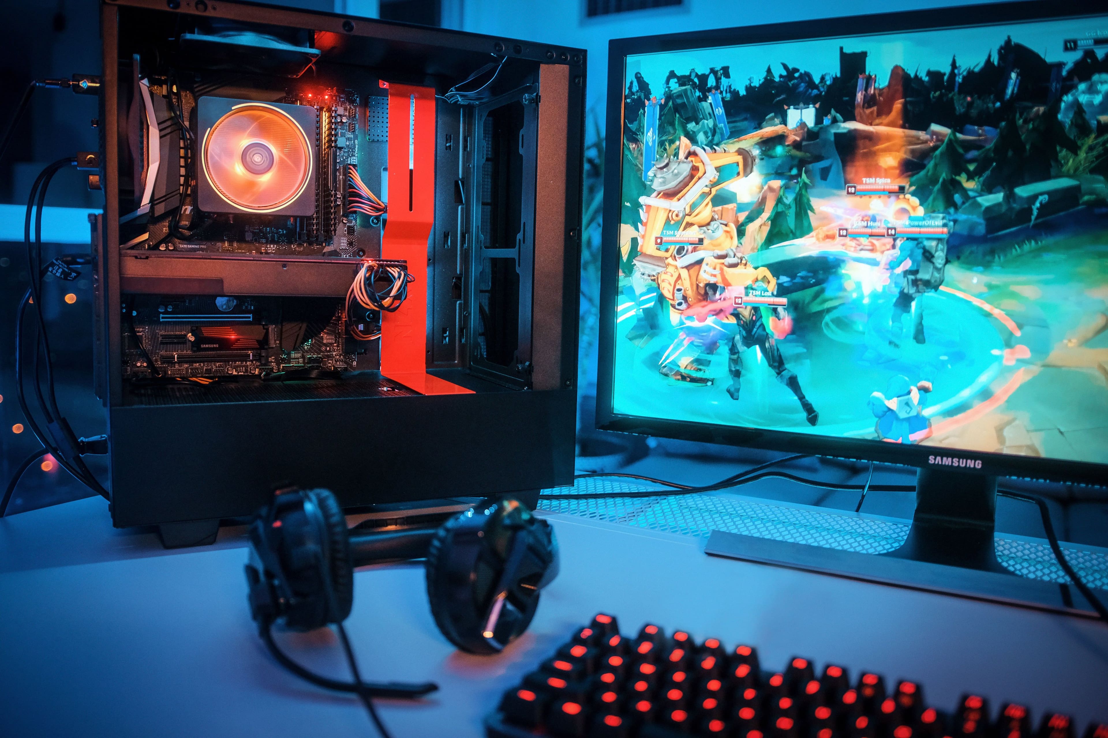 Alt View 18. Samsung - 990 PRO 2TB Internal SSD PCIe Gen 4x4 NVMe with Heatsink for PS5 - Black/Red.