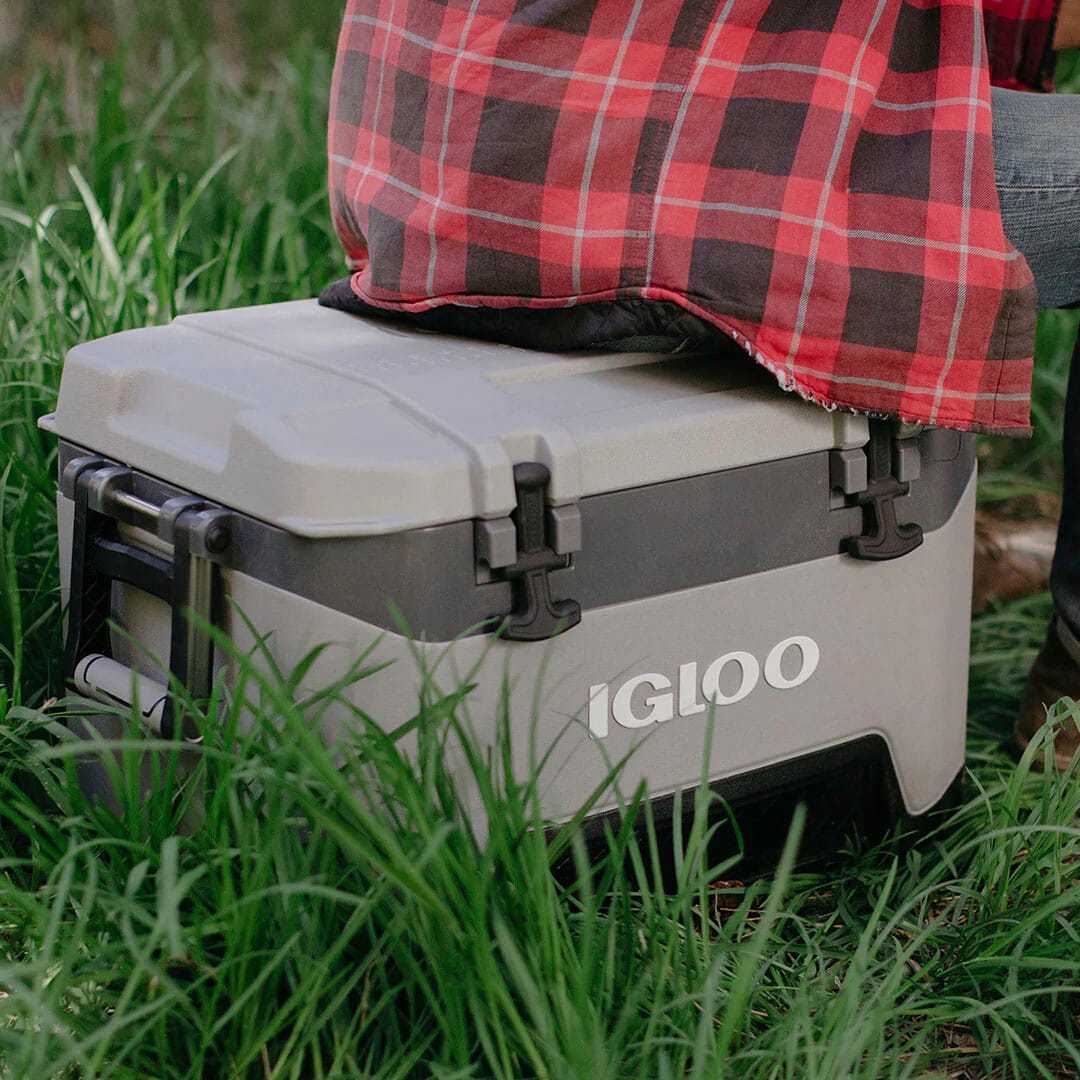 Alt View 17. Igloo - BMX 52 Quart Cooler - Moonscape.