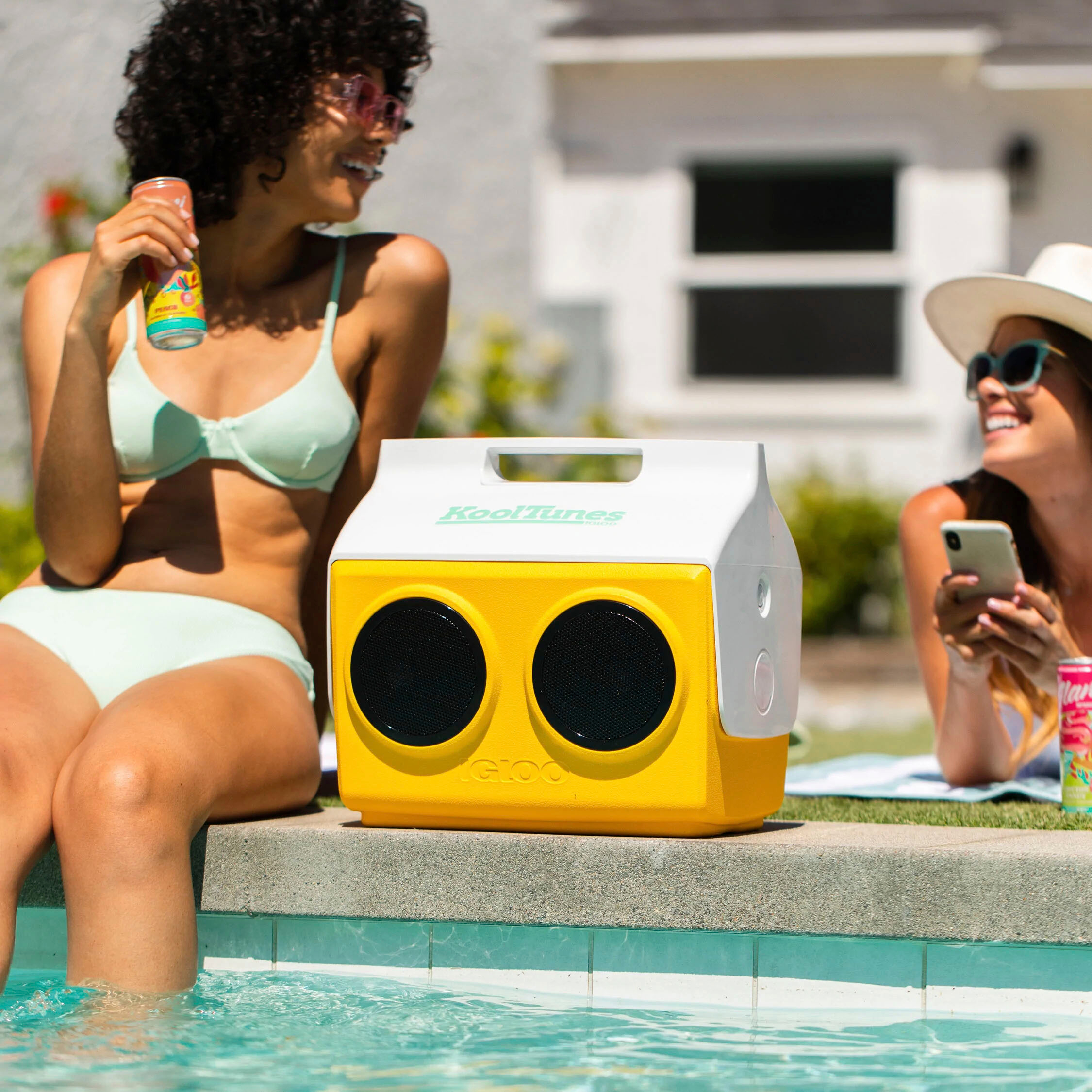 Igloo KoolTunes NFL Bluetooth Speaker Cooler Review 