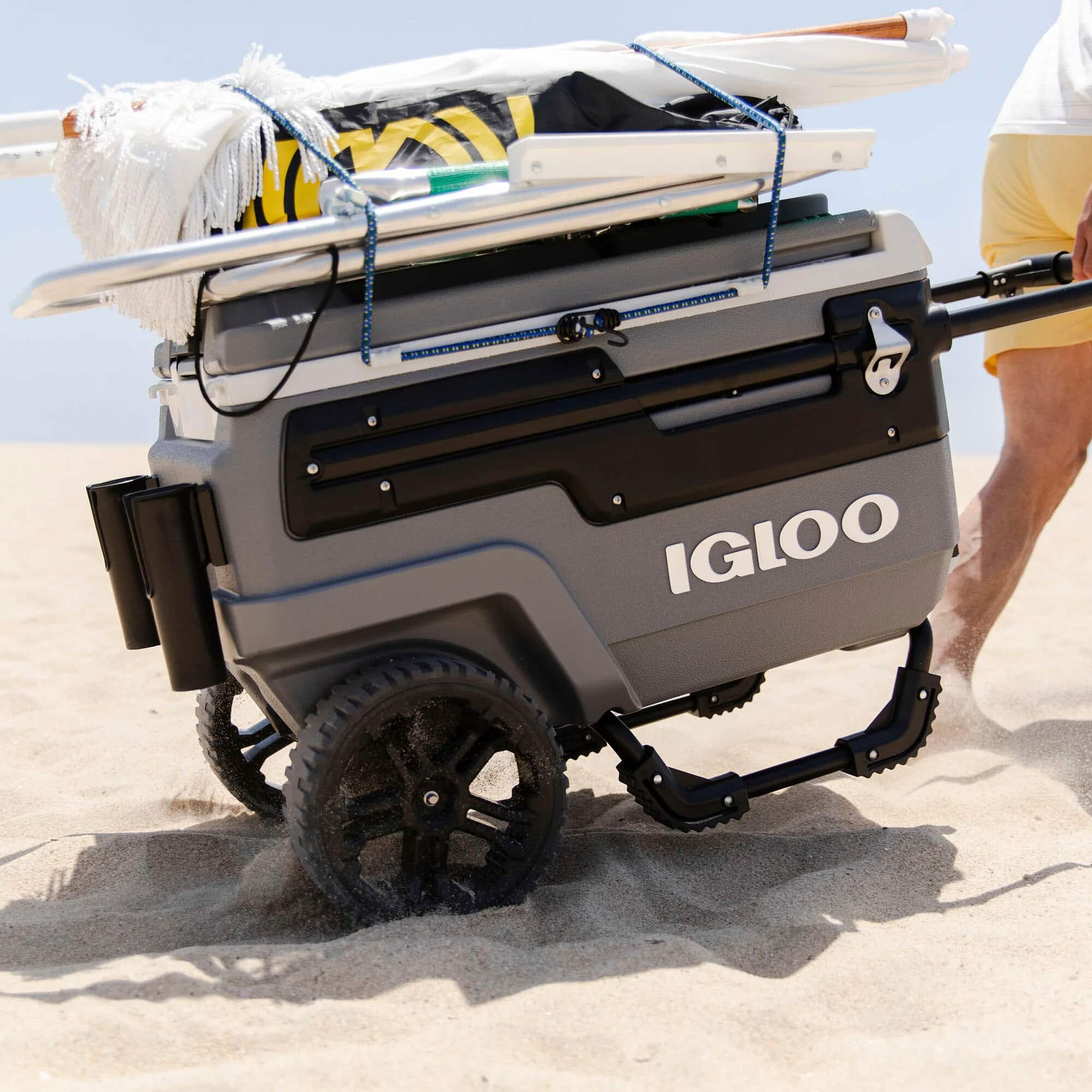 IGLOO TRAILMATE JOURNEY BLACK/OLIVE 70 QT COOLER - The Shoppes at