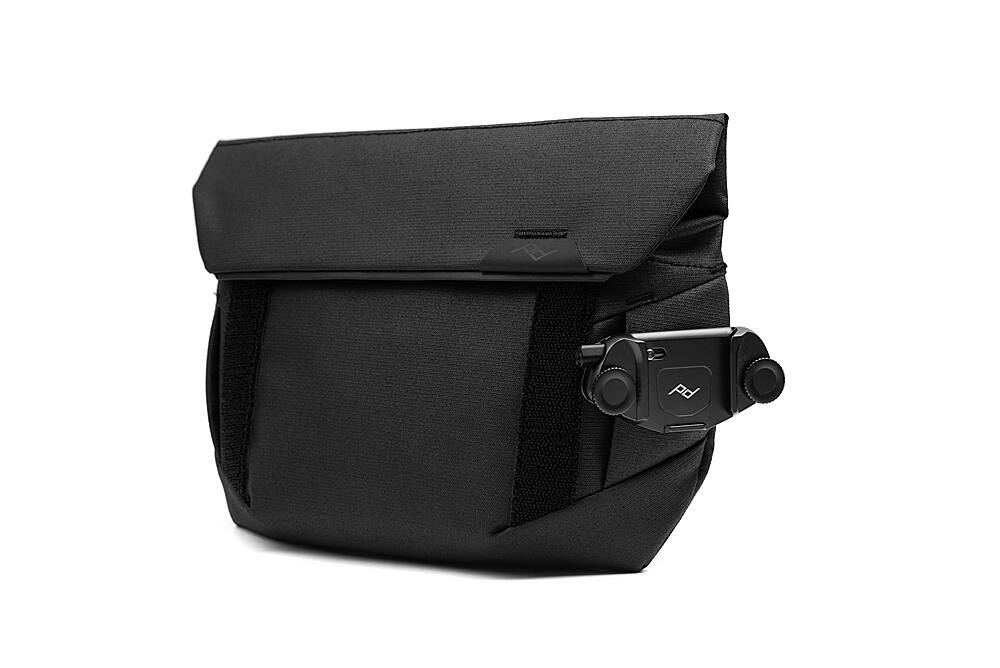 Alt View 14. Peak Design - Field Pouch V2 - Black.