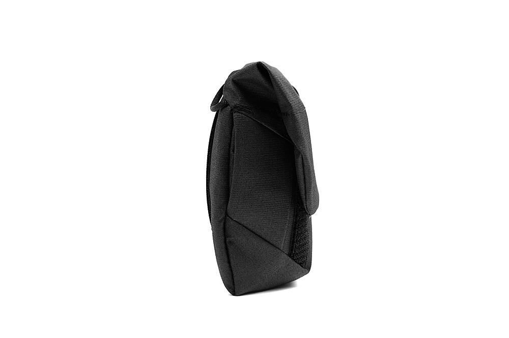 Alt View 15. Peak Design - Field Pouch V2 - Black.