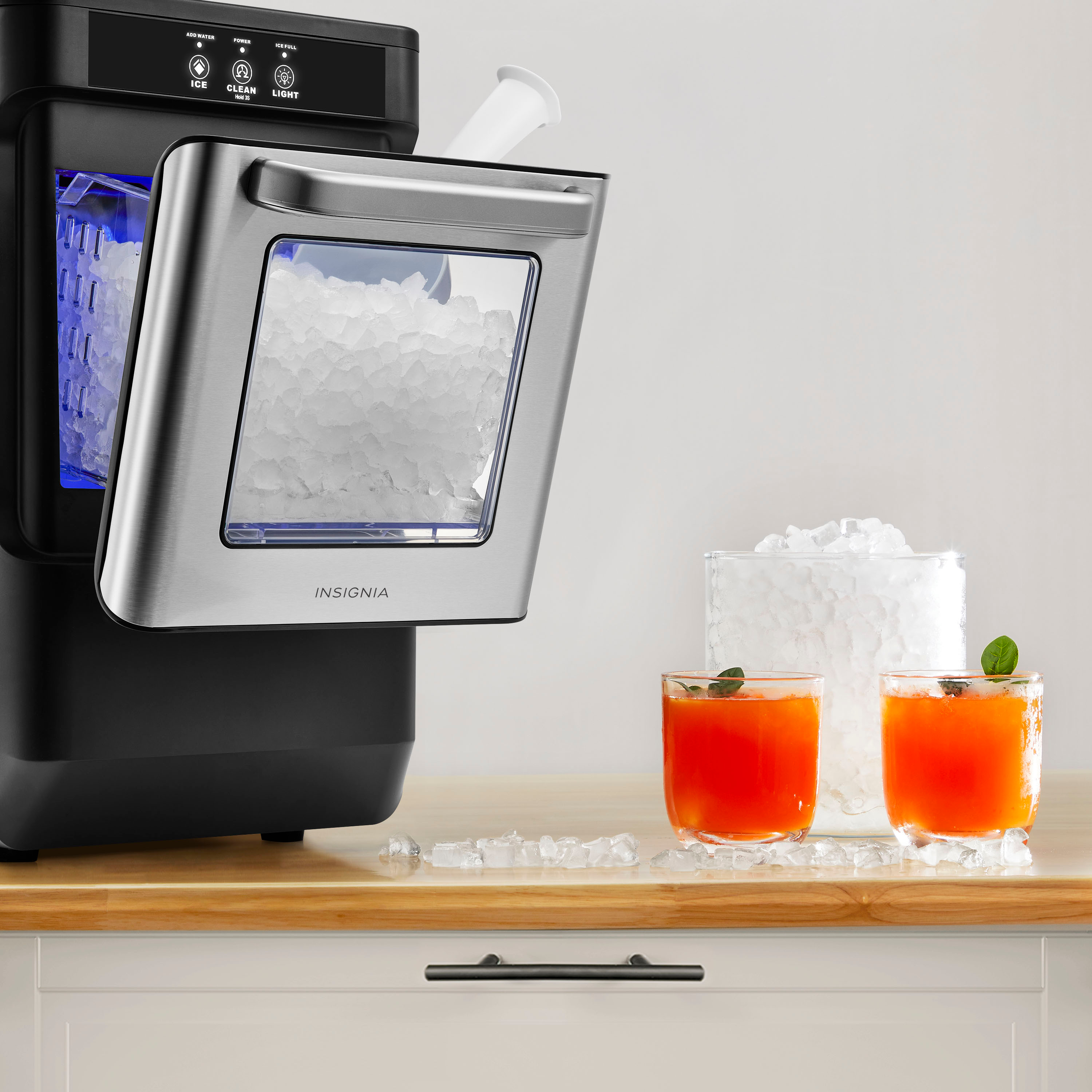Insignia Portable Ice Maker Just $84.99 Shipped on BestBuy.com (Regularly  $126)