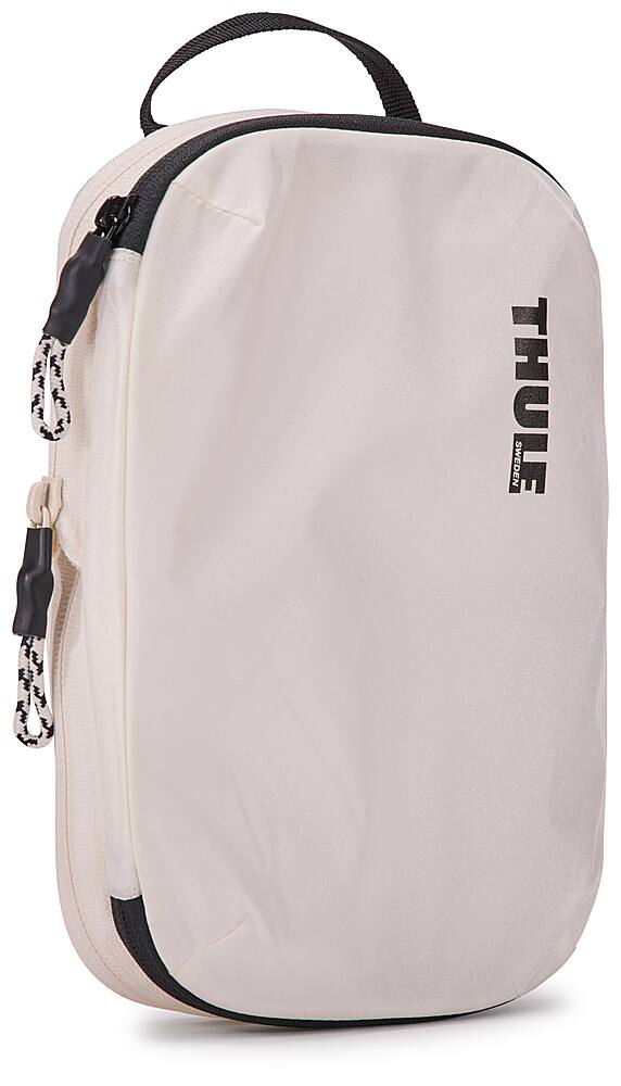 Angle. Thule - Compression Packing Cube Small Garnment Bag - White.