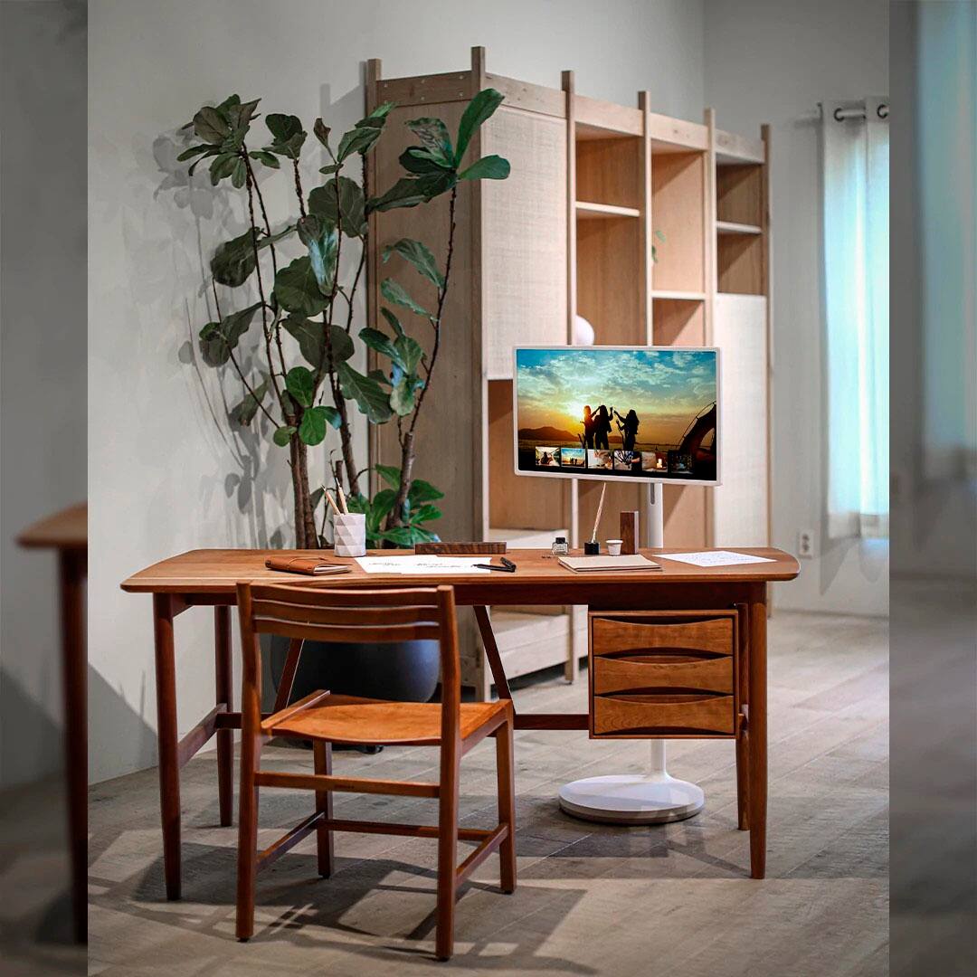 Alt View 32. LG - StanbyME 27” Class LED Full HD Smart webOS Touch Screen - Beige.