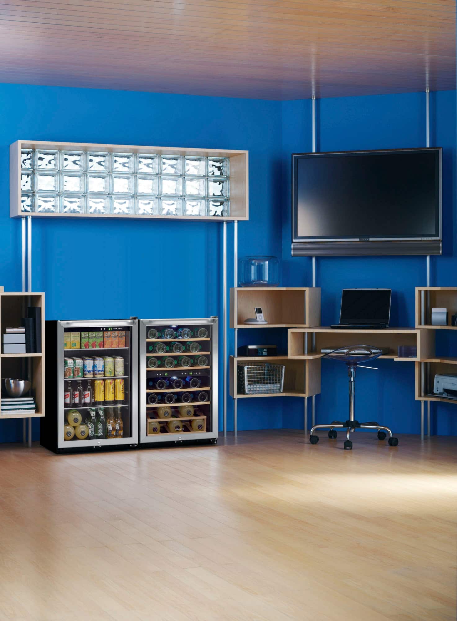 Alt View 16. Frigidaire - 4.6 Cu. Ft. 138 12 oz. Can Capacity Beverage Center - Stainless Steel.