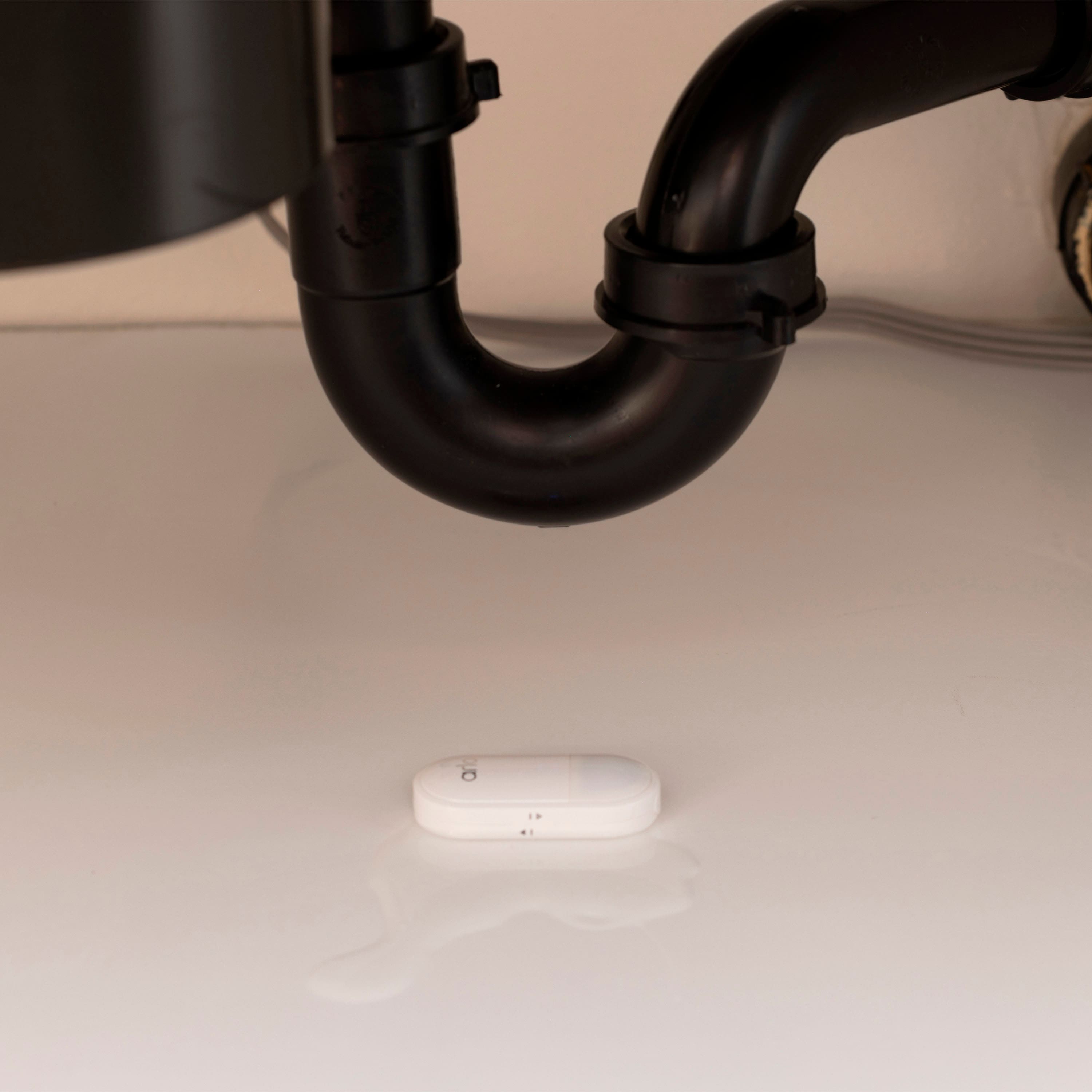 Alt View 14. Arlo - All-in-One Sensor with 8 sensing functions for Home Security System, 1 Pack - White.