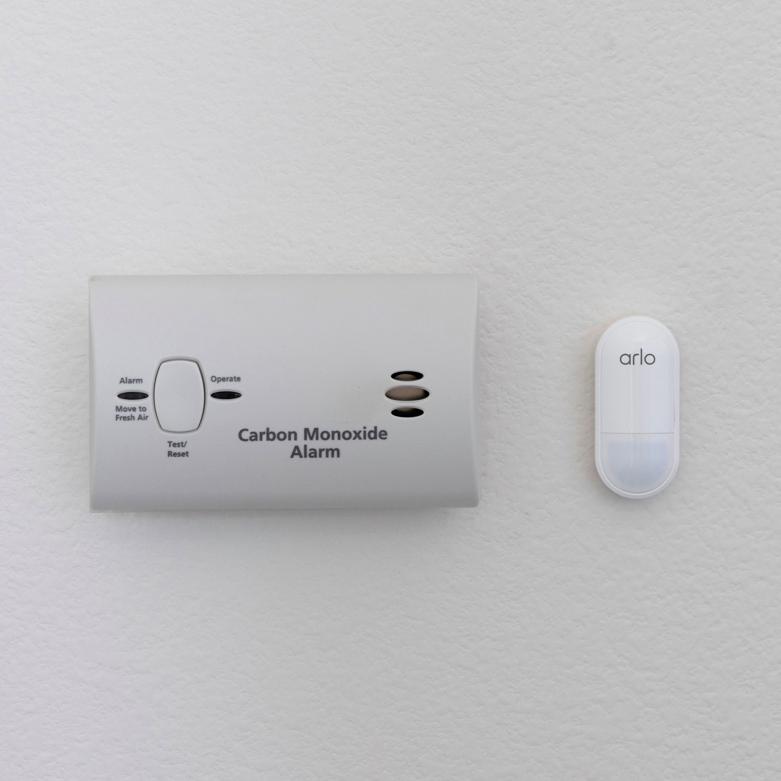 Alt View 19. Arlo - All-in-One Sensor with 8 sensing functions for Home Security System, 1 Pack - White.