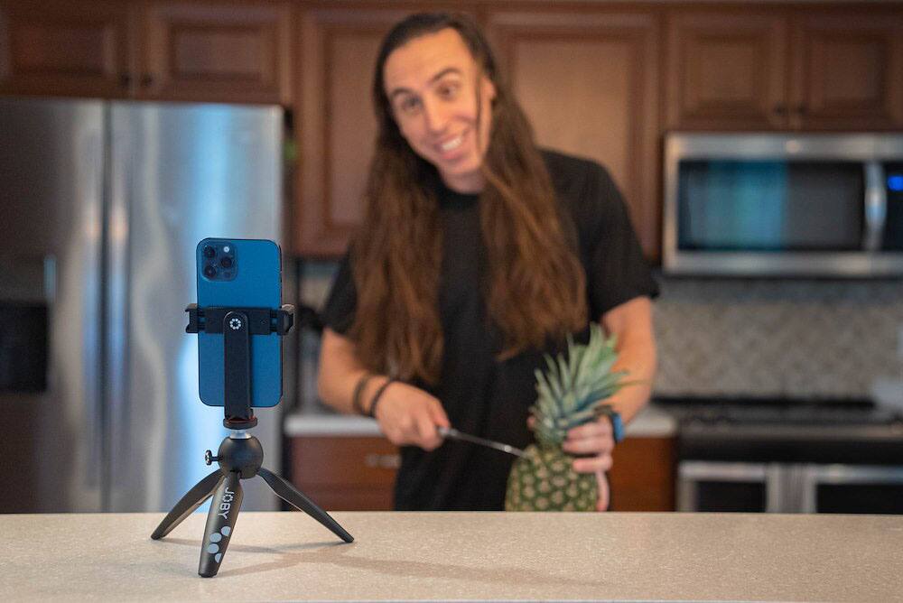 Alt View 21. JOBY - HandyPod 2 Kit - Black.